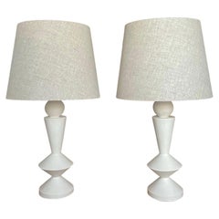 Coppia di lampade in gesso nel gusto di Jean-Michel Frank