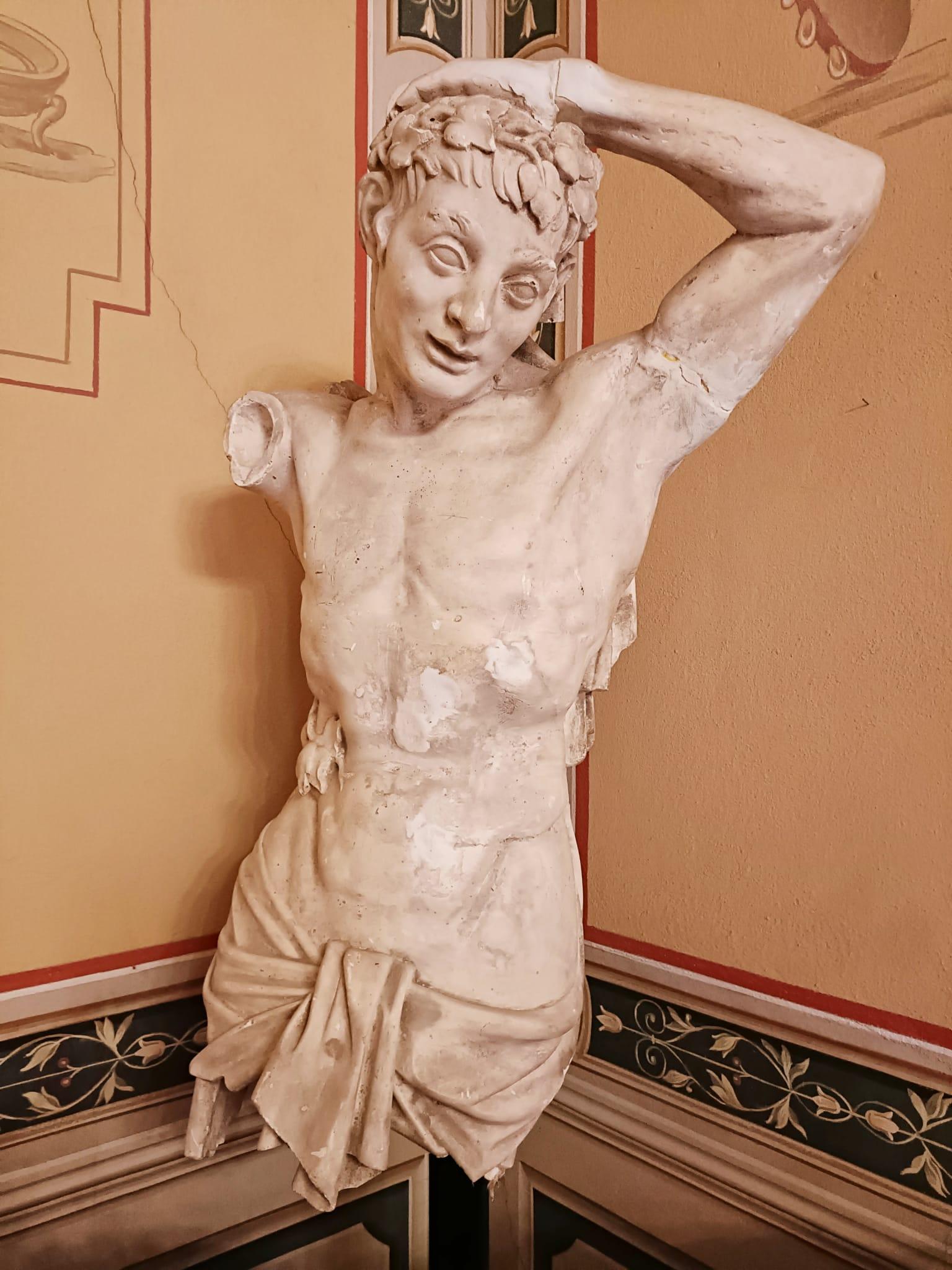 Pair of Plaster Man Sculpture, XIX, Italy 3