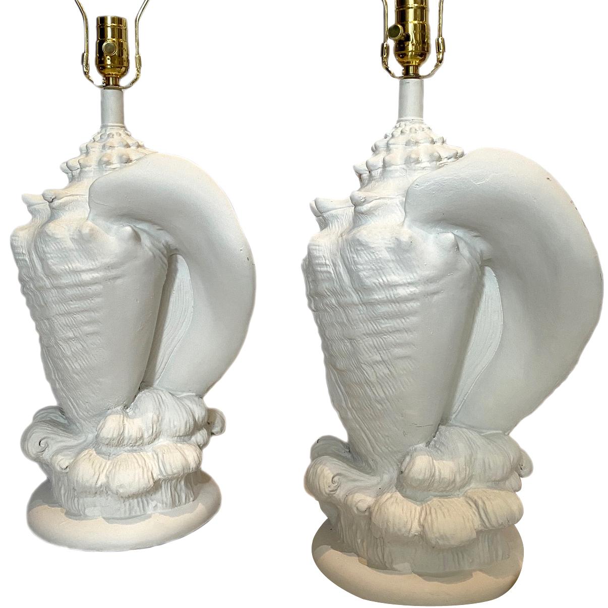Pair of Plaster Shell Lamps In Good Condition For Sale In New York, NY