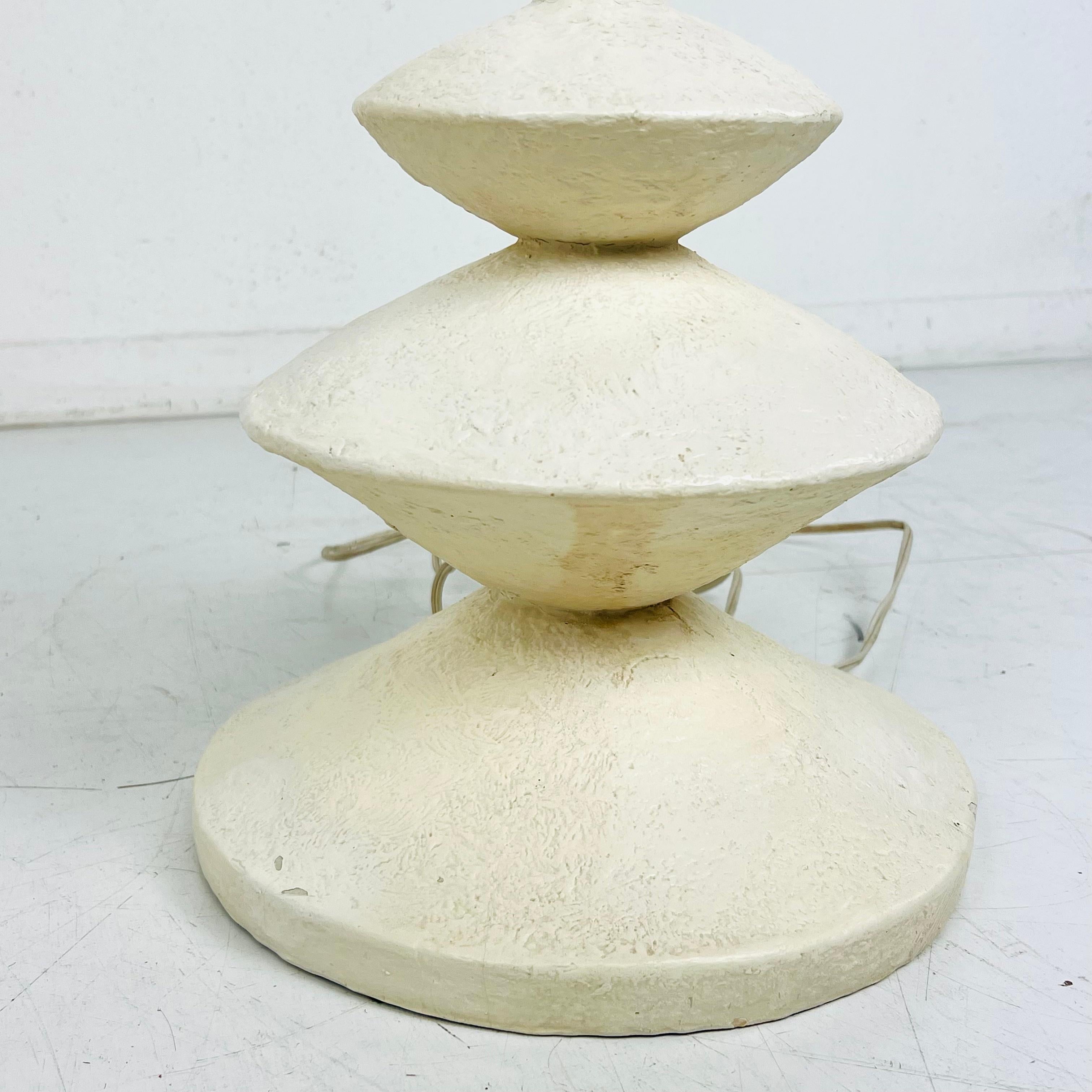 Pair of Plaster table lamps in the style of Giacometti For Sale 8