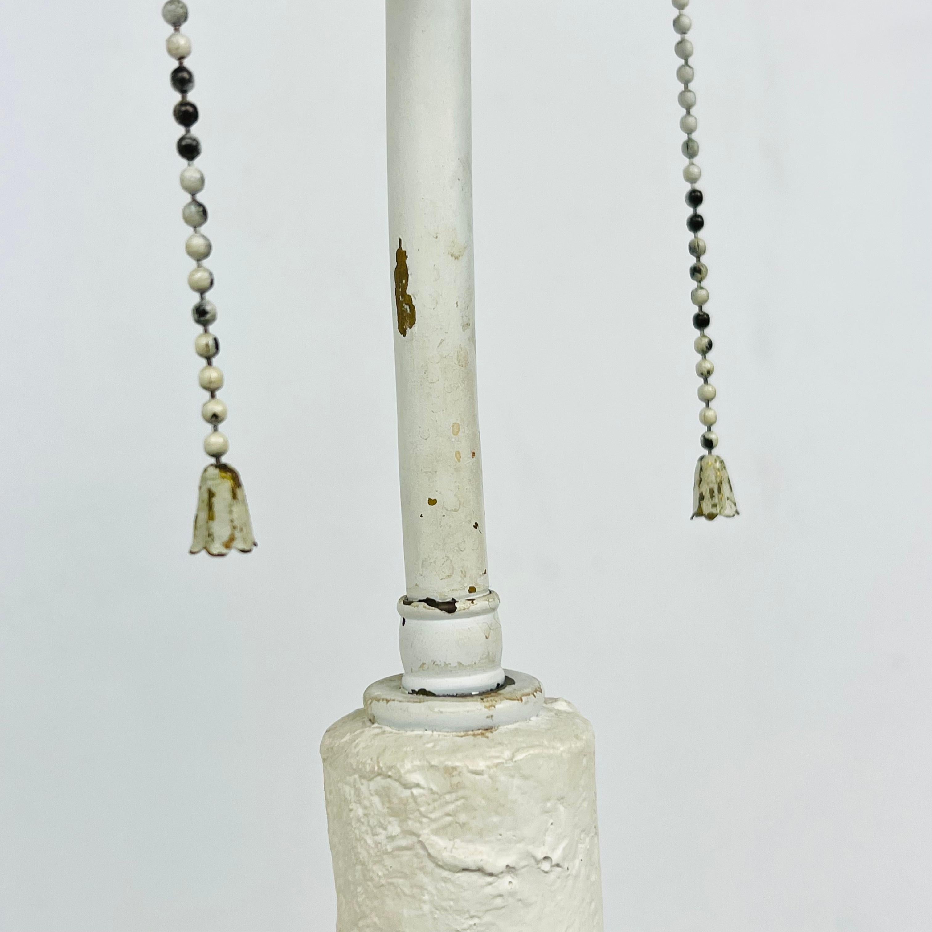 Paar Tischlampen aus Gips im Stil von Giacometti im Angebot 12