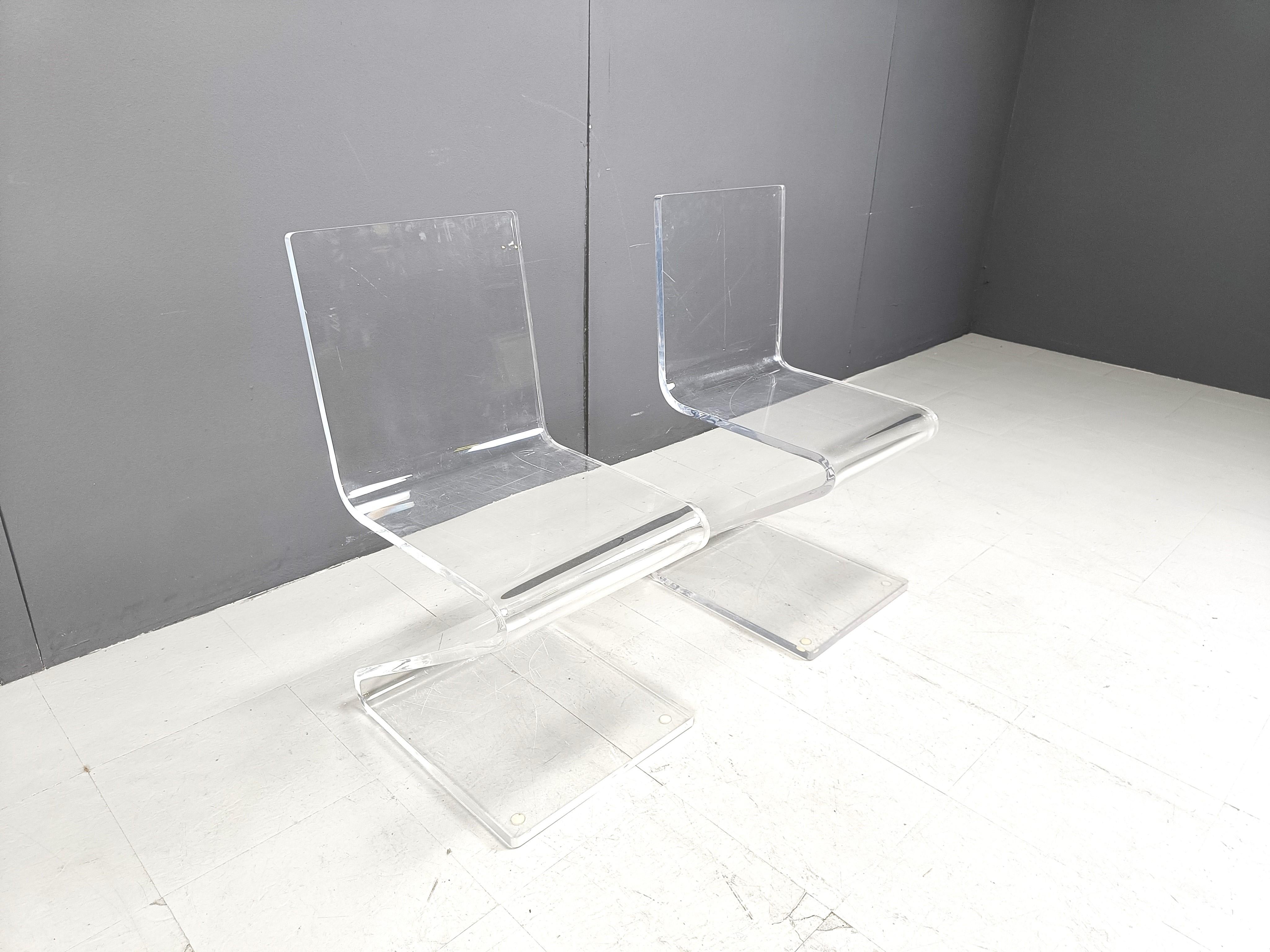 Pair of plexi Zigzag dining chairs, 1980s In Good Condition In Leuven, Vlaams Gewest