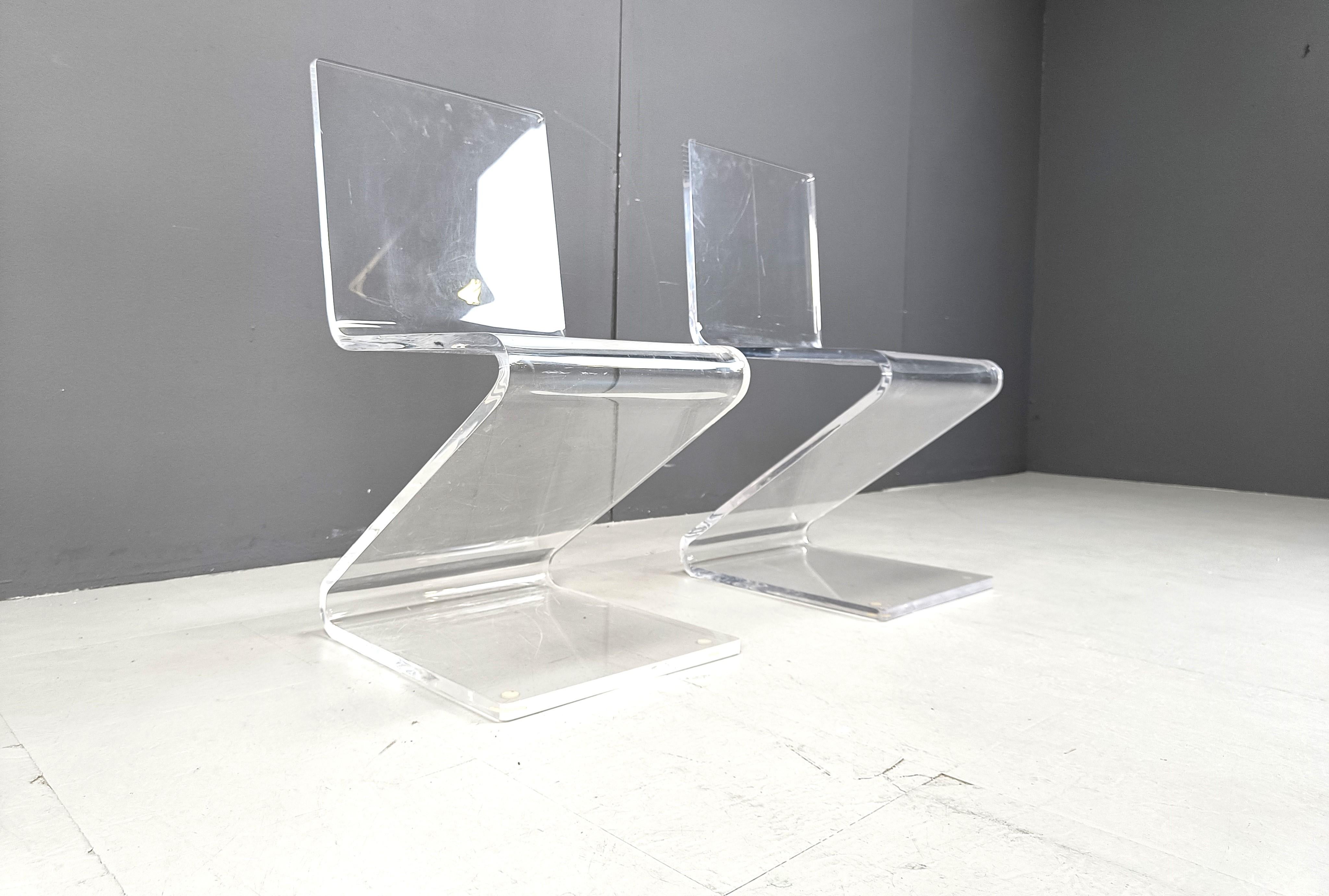 Late 20th Century Pair of plexi Zigzag dining chairs, 1980s