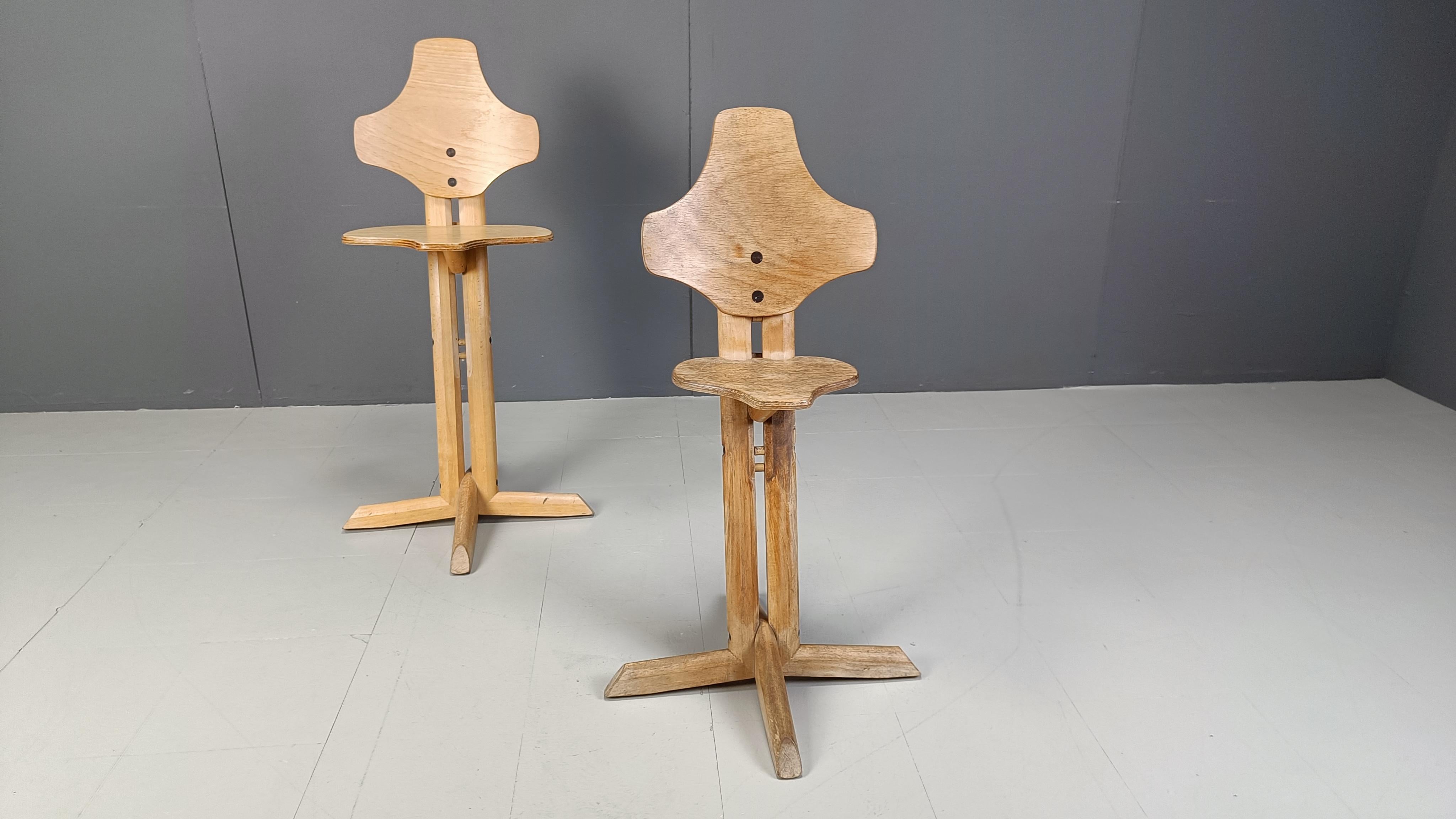 Pair of plywood ergonomical chairs by Rybo, 1970s For Sale 3