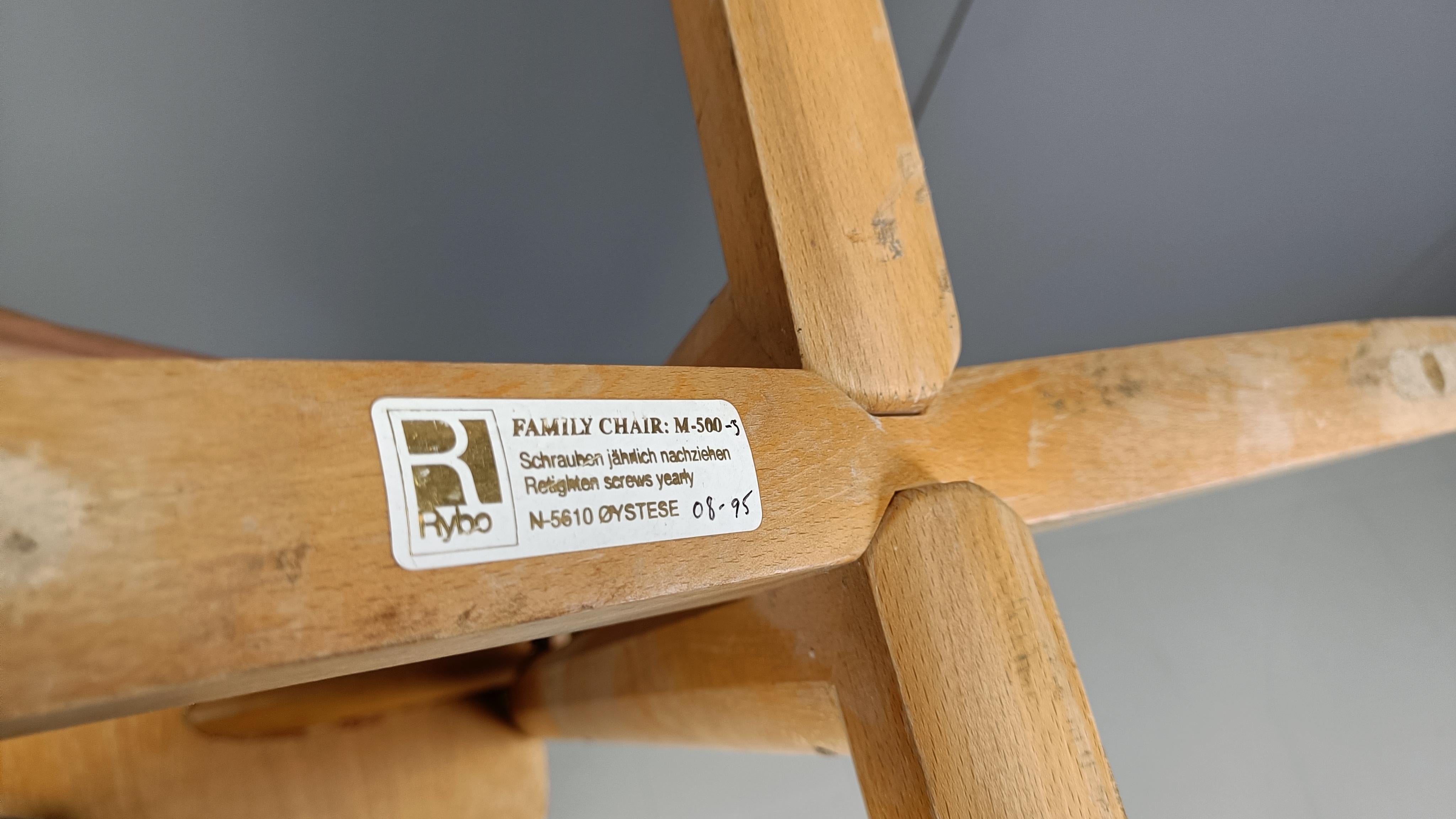 Pair of plywood ergonomical chairs by Rybo, 1970s For Sale 4