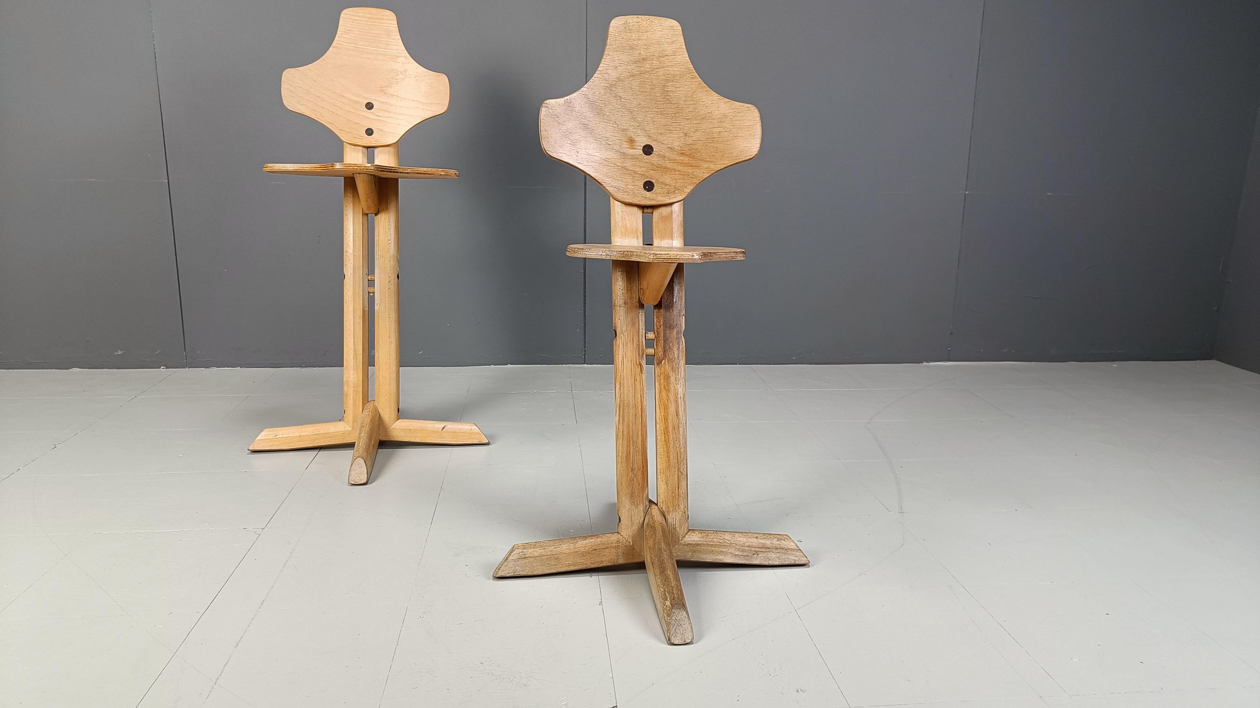 Pair of plywood ergonomical chairs by Rybo, 1970s For Sale 2