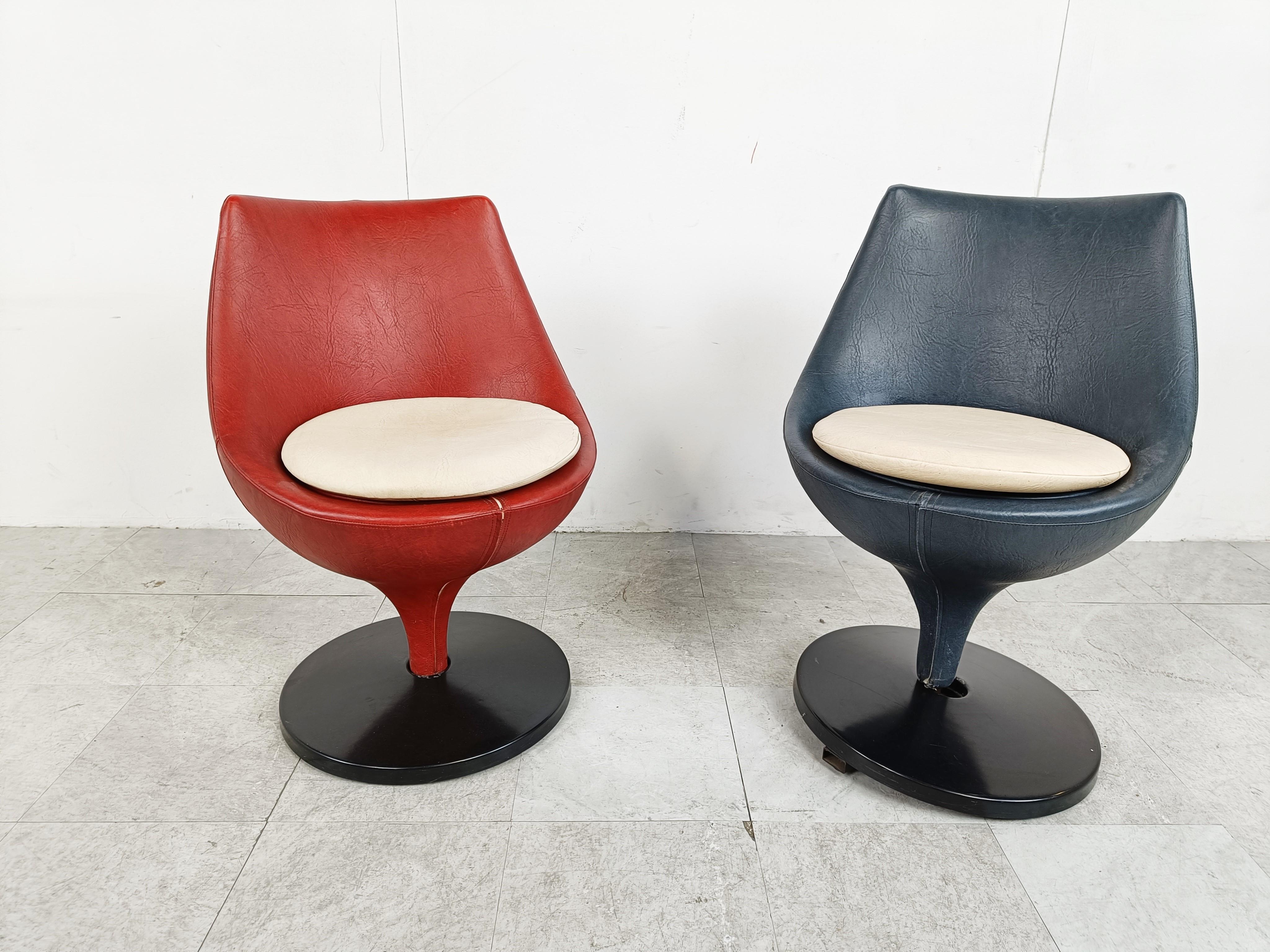 Ein Paar Polaris-Stühle von Pierre Guariche für Meurop, 1960er Jahre (Moderne der Mitte des Jahrhunderts) im Angebot