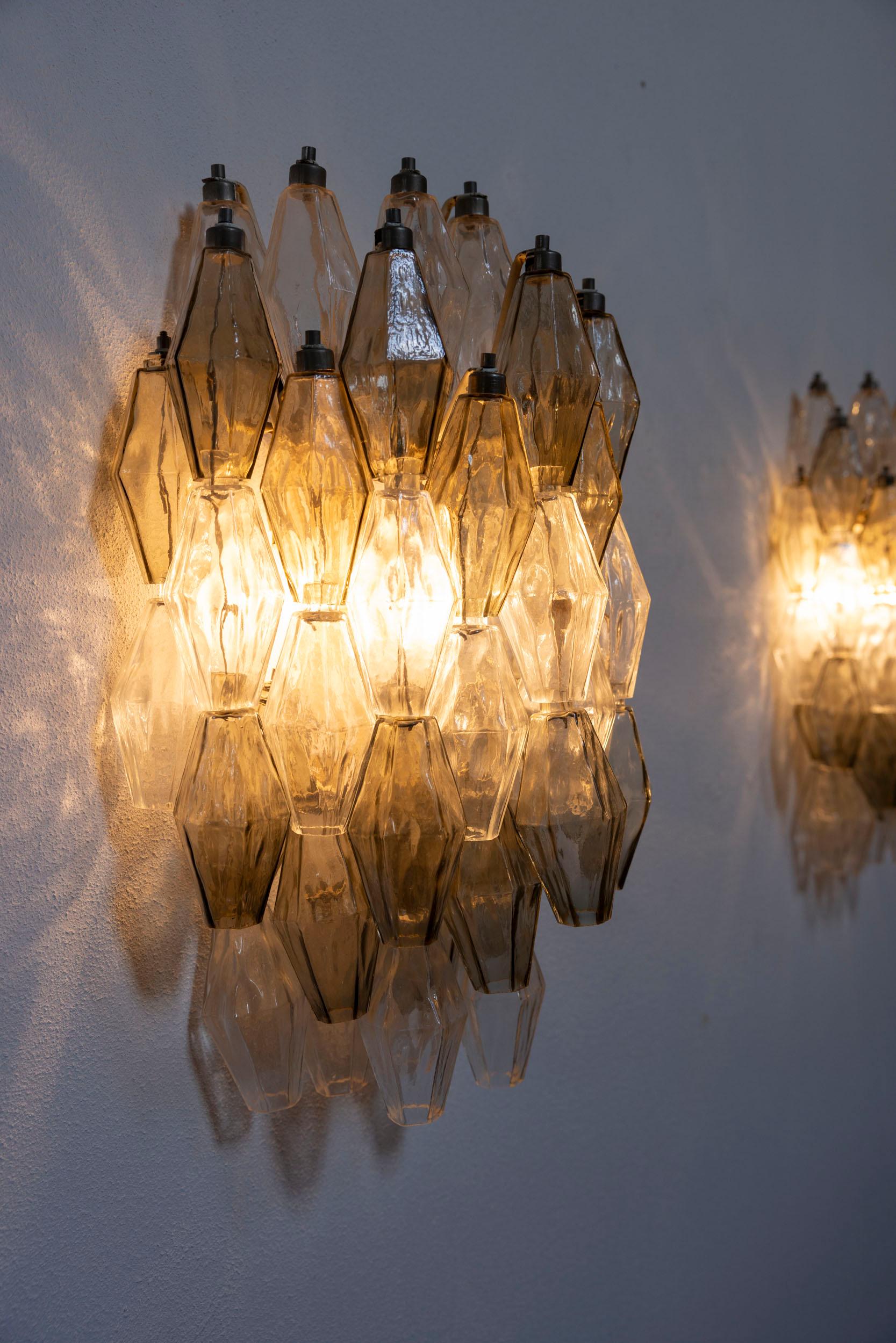 Italian Pair of poliedri wall lights attributed to Carlo Scarpa for Venini For Sale
