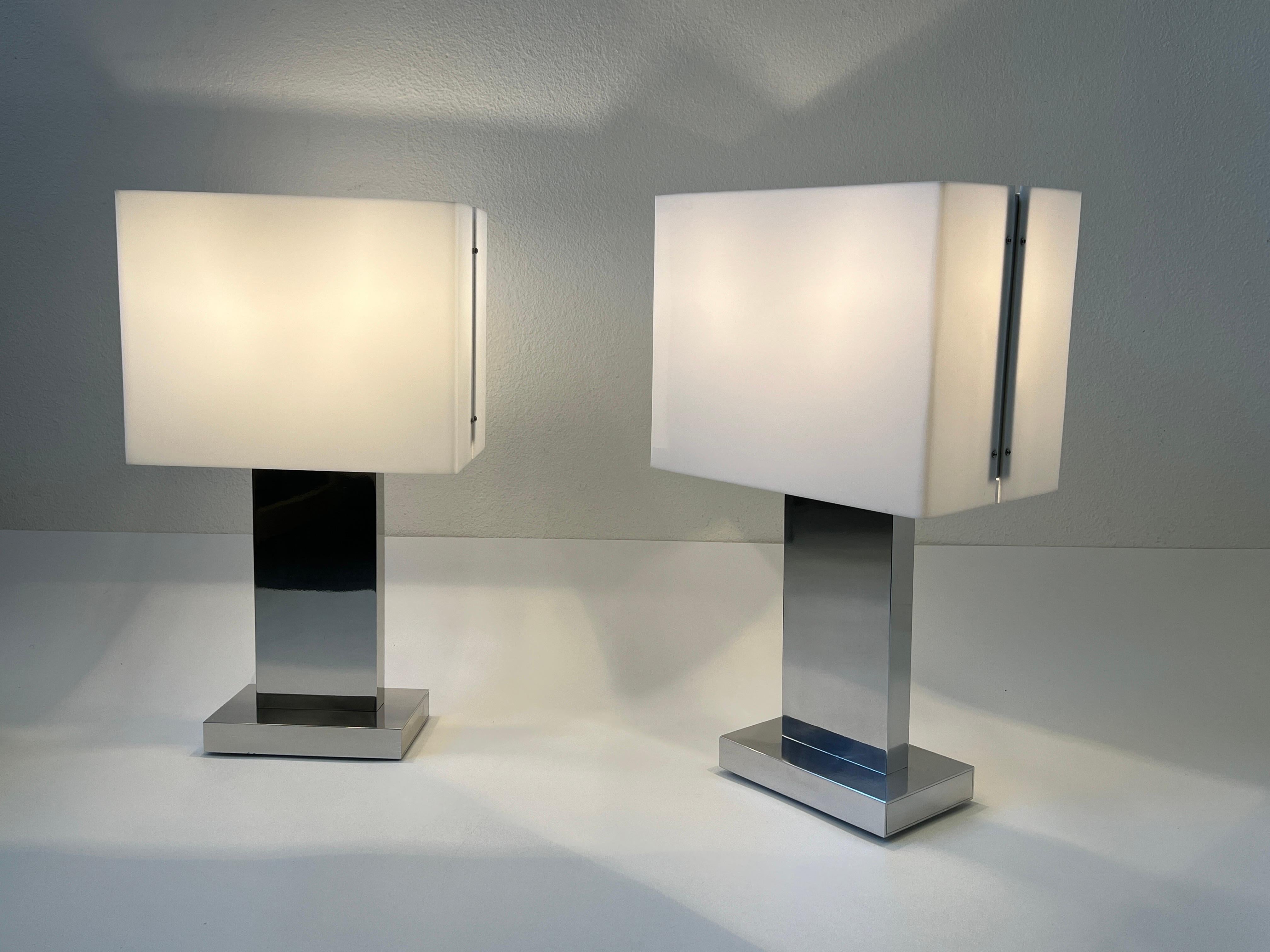 Mid-Century Modern Pair of Polish Aluminum and White Acrylic Table Lamps by Paul Mayen