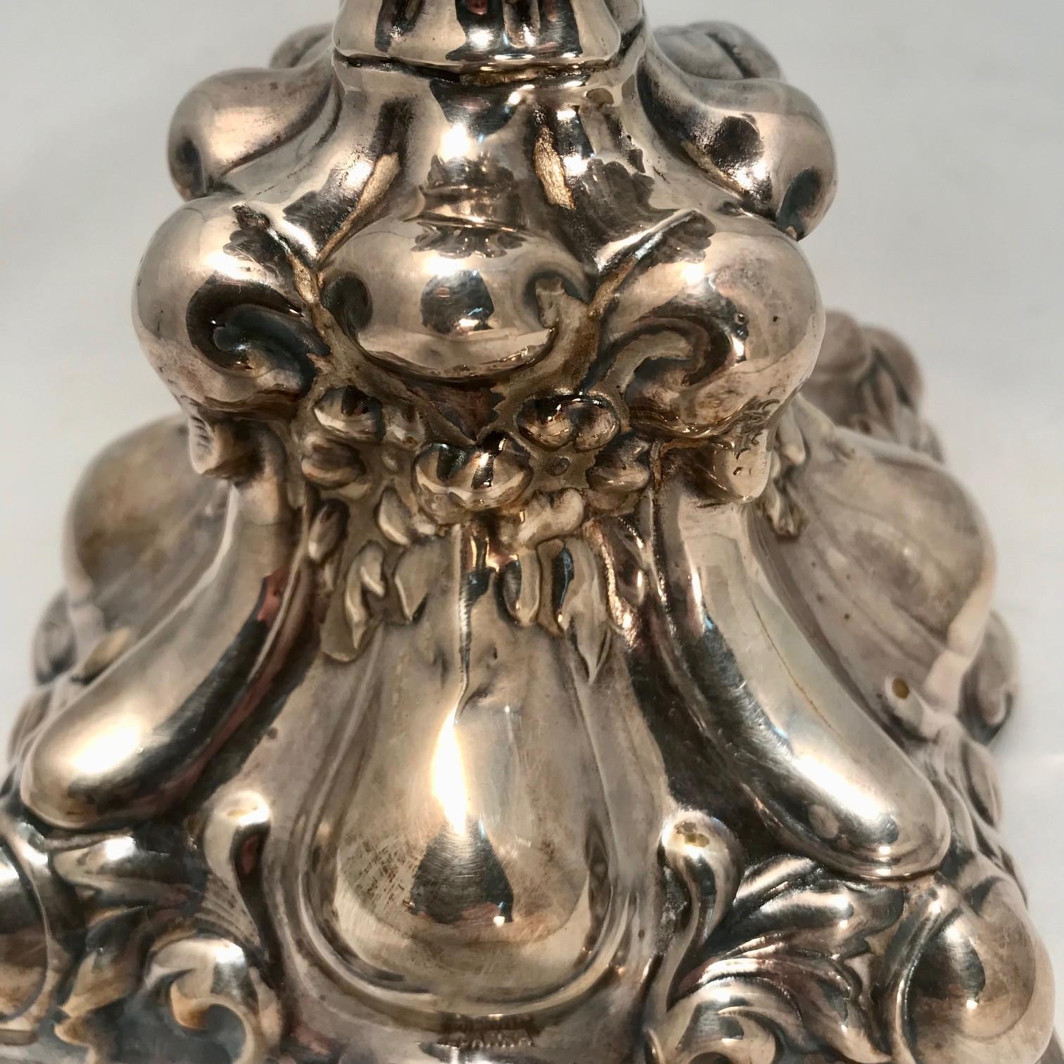 Paire de chandeliers de style baroque polonais en métal argenté  en vente 5