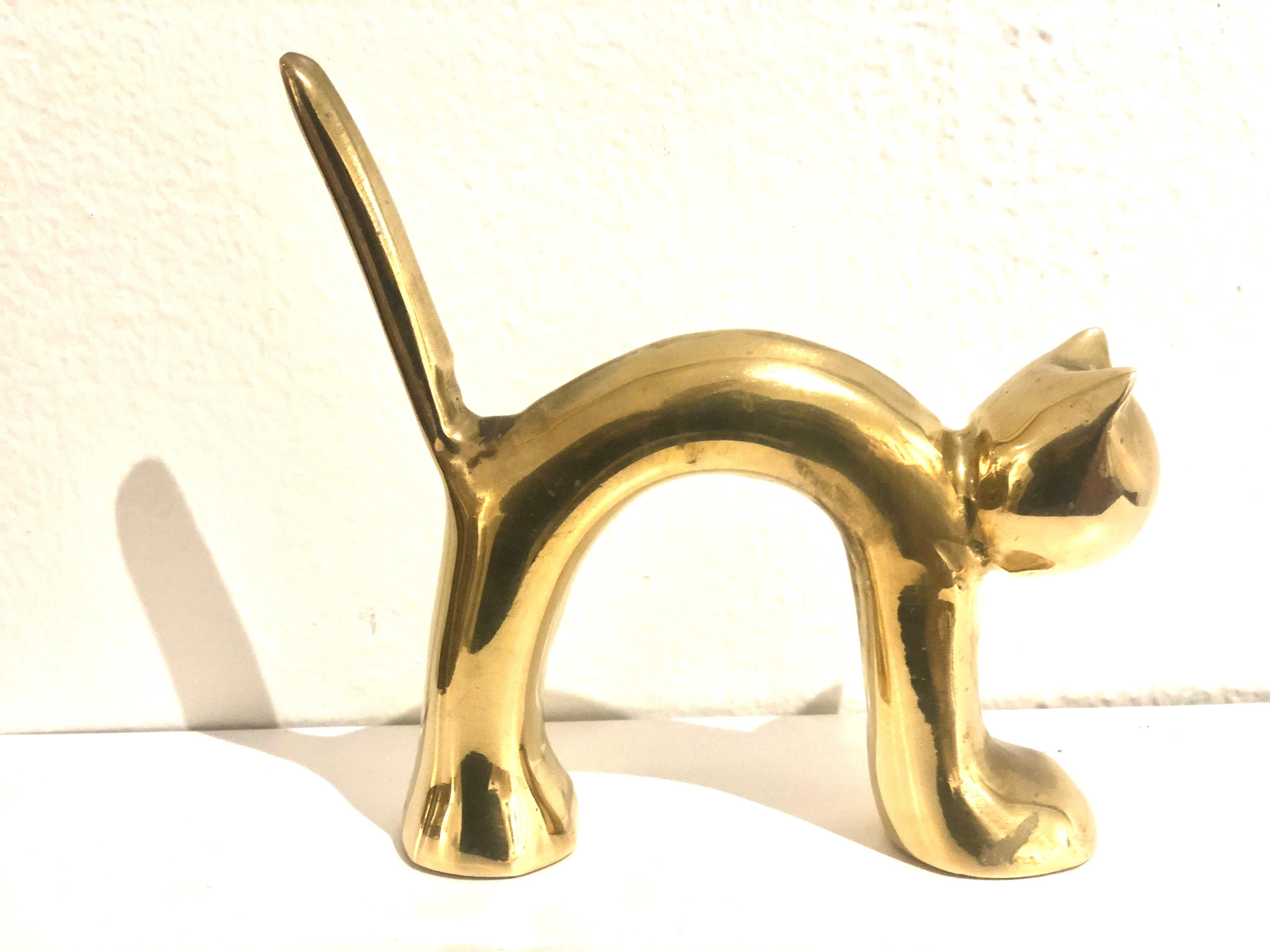 Pair of Polished Brass Art Deco Cat Sculptures 1