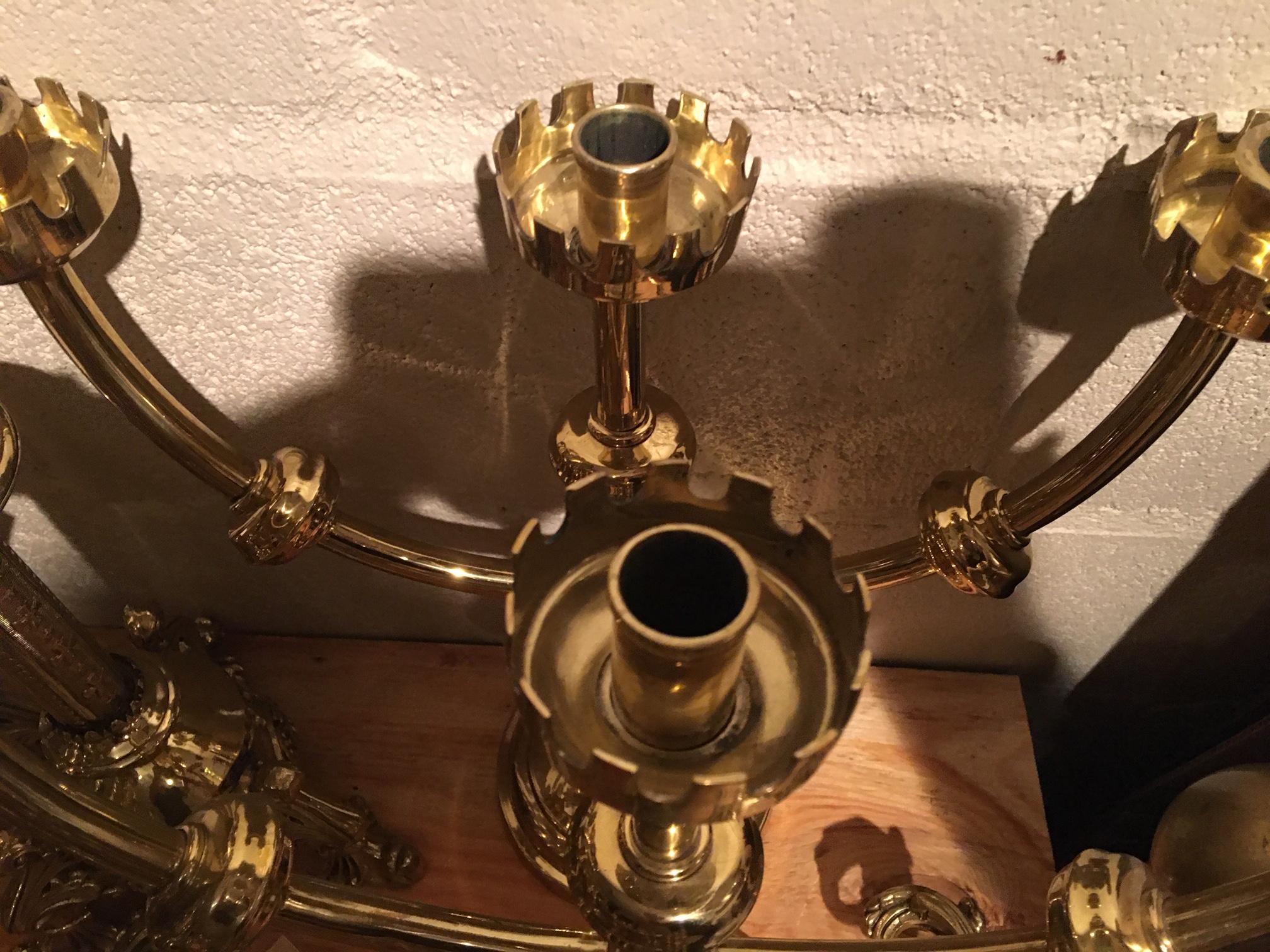 Pair of Polished Brass Candlesticks ( Tonkin & Son Bristol ), 19th Century In Good Condition For Sale In Savannah, GA