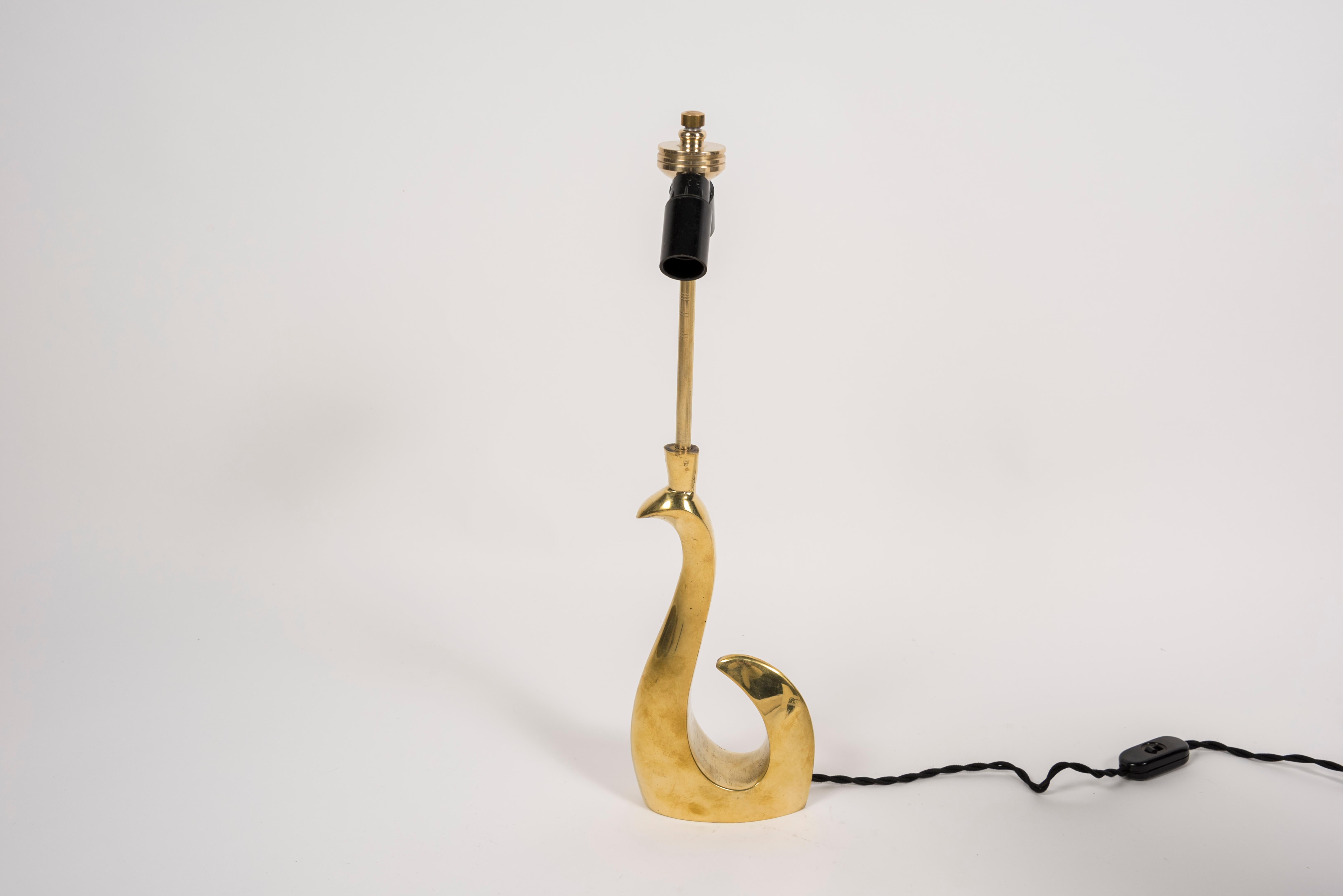 Metà XX secolo Coppia di lampade per uccelli in bronzo lucido di Riccardo Scarpa in vendita