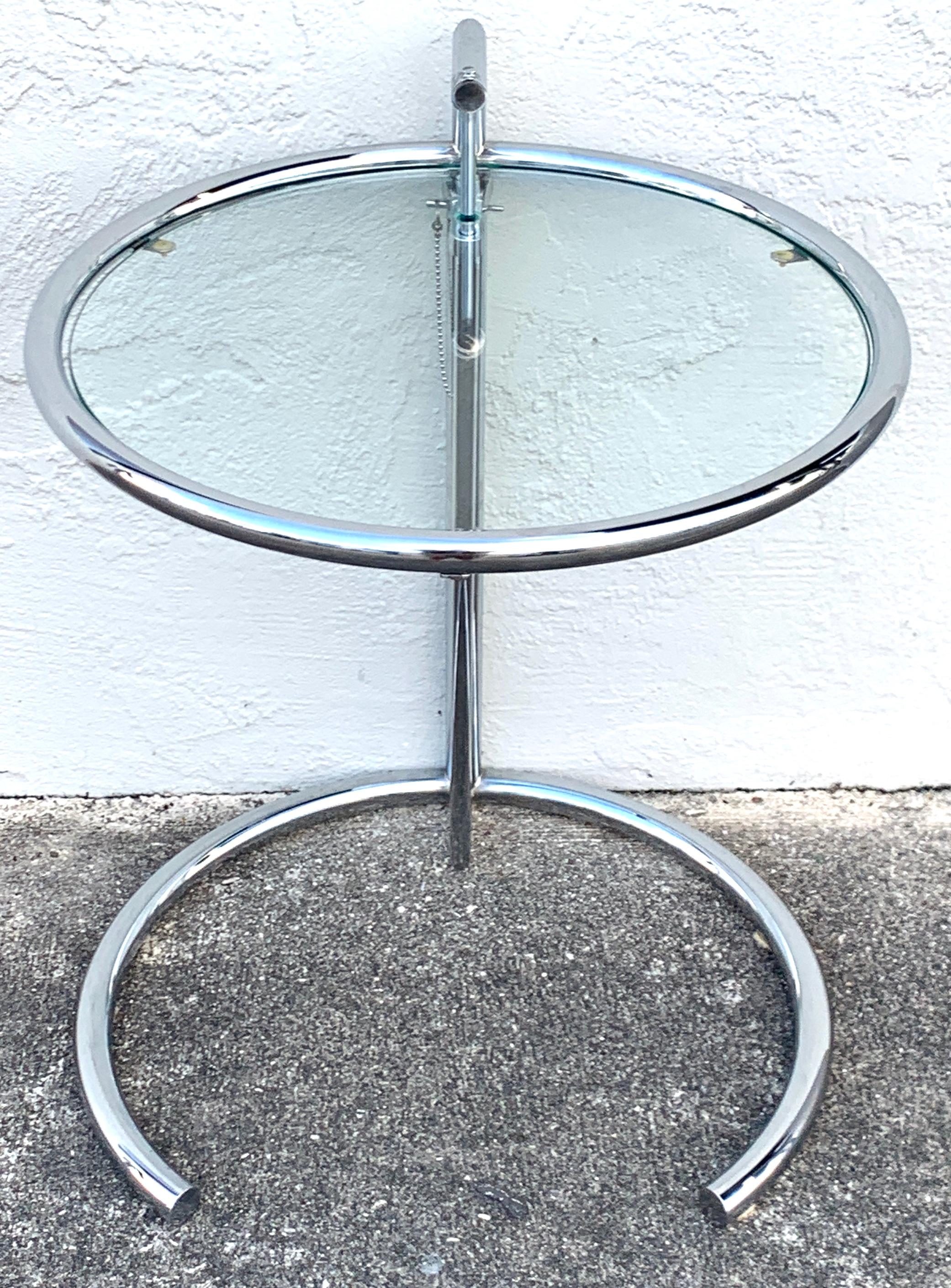 Pair of Chrome and Glass E-1027 Side Tables, In the Style of Eileen Gray In Good Condition In West Palm Beach, FL