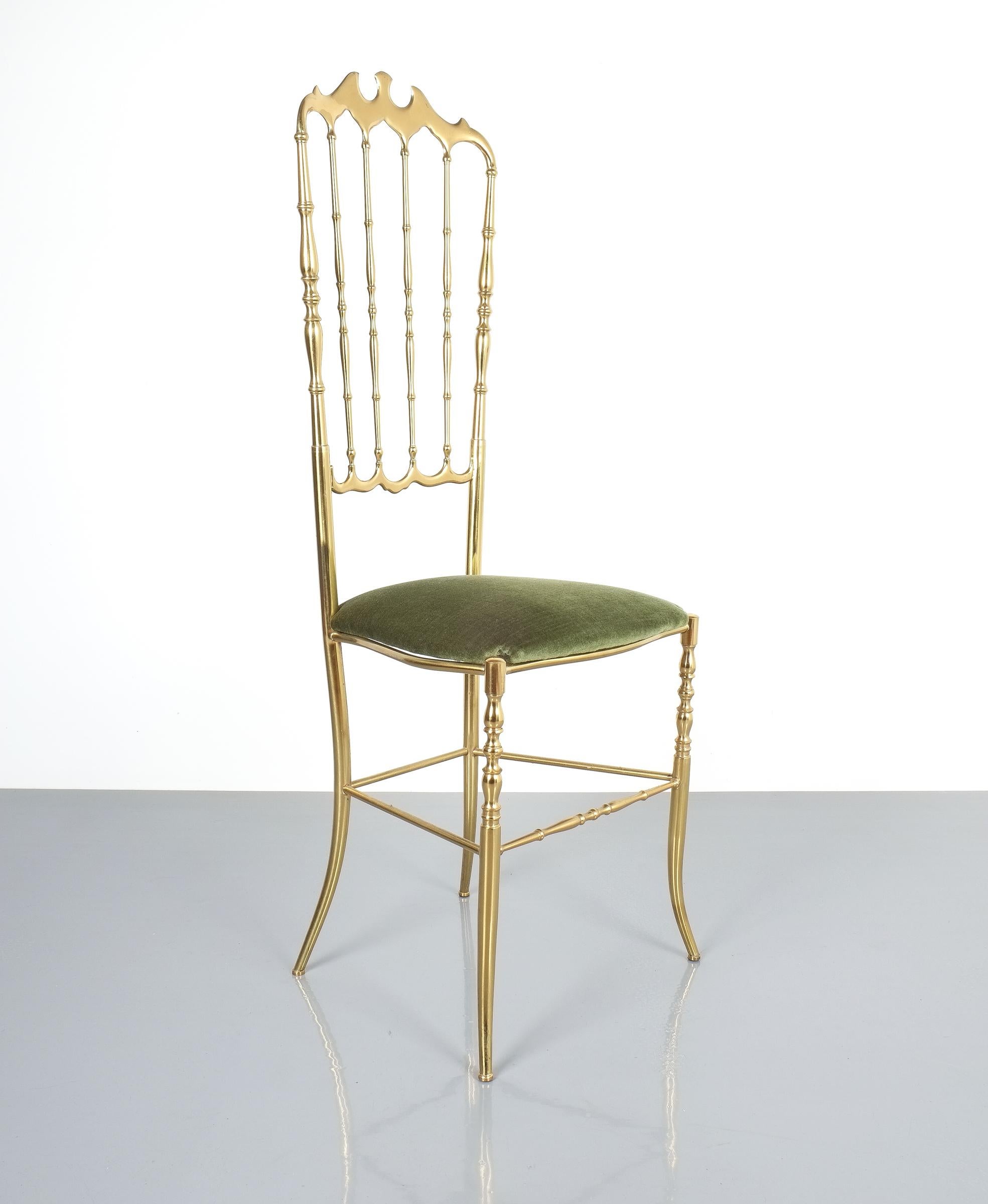 Italian Pair of Polished High Back Brass Chairs by Chiavari, Italy, 1950