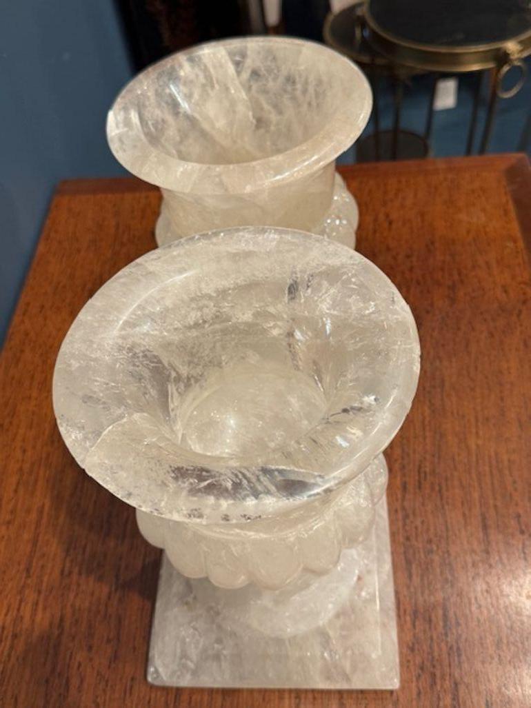 Pareja de urnas de cristal de roca pulido procedentes de Sudamérica Brasileño en venta