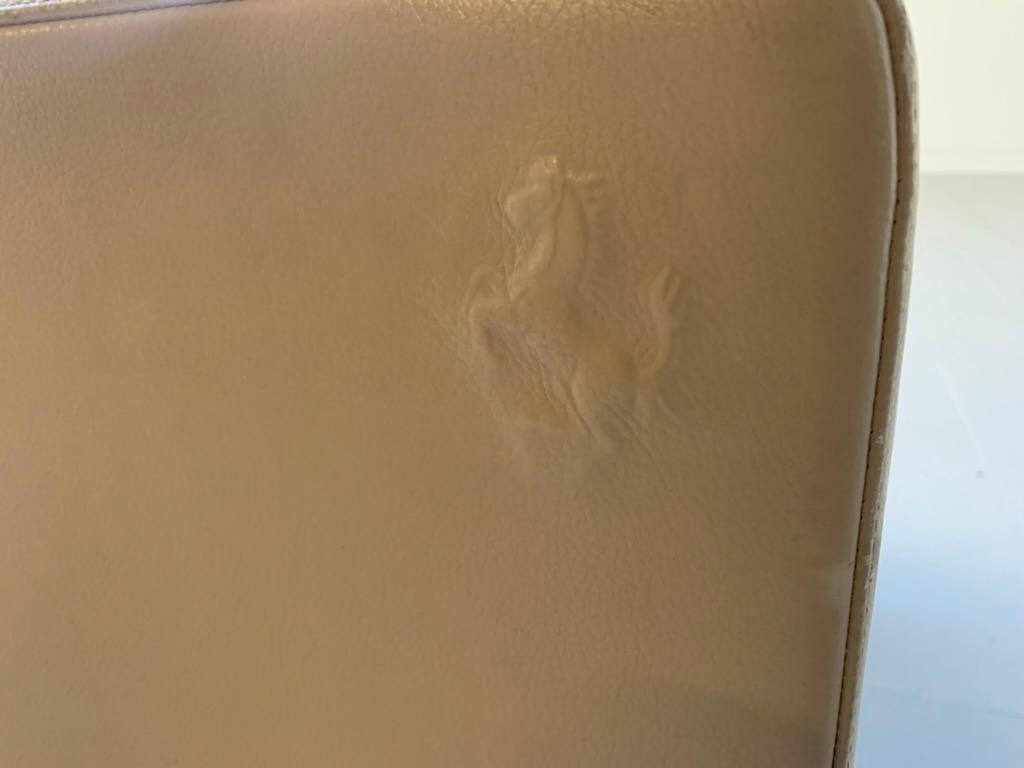 Paire de fauteuils Poltrona Frau pour Ferrari Kennedee en cuir 