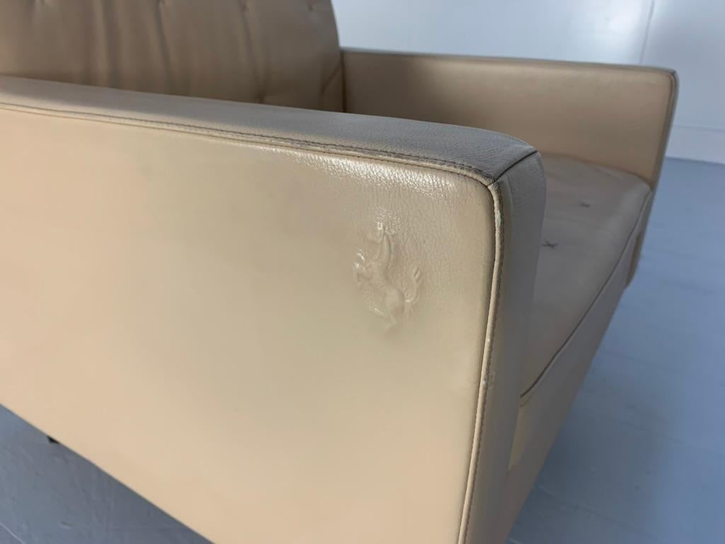 Paire de fauteuils Poltrona Frau pour Ferrari Kennedee en cuir 