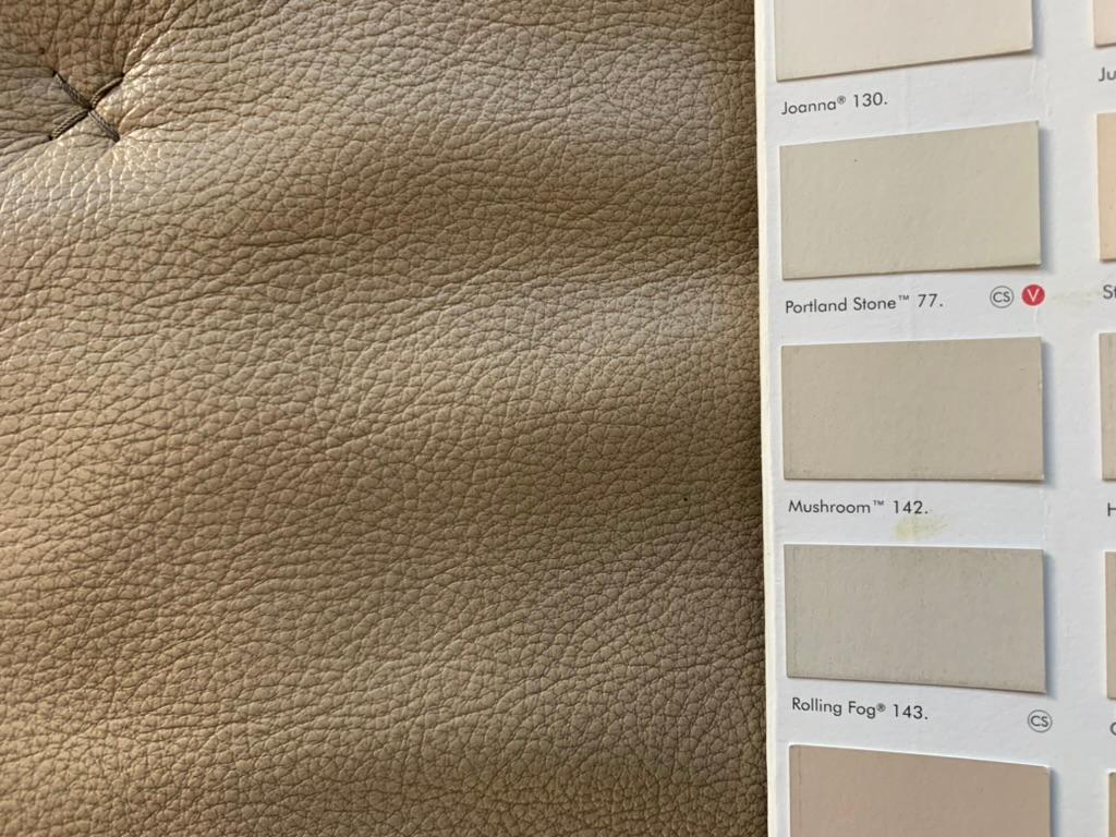 Paire de fauteuils Poltrona Frau pour Ferrari Kennedee en cuir 