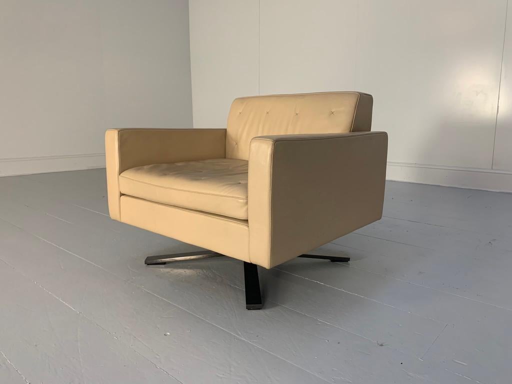 Cuir Paire de fauteuils Poltrona Frau pour Ferrari Kennedee en cuir 