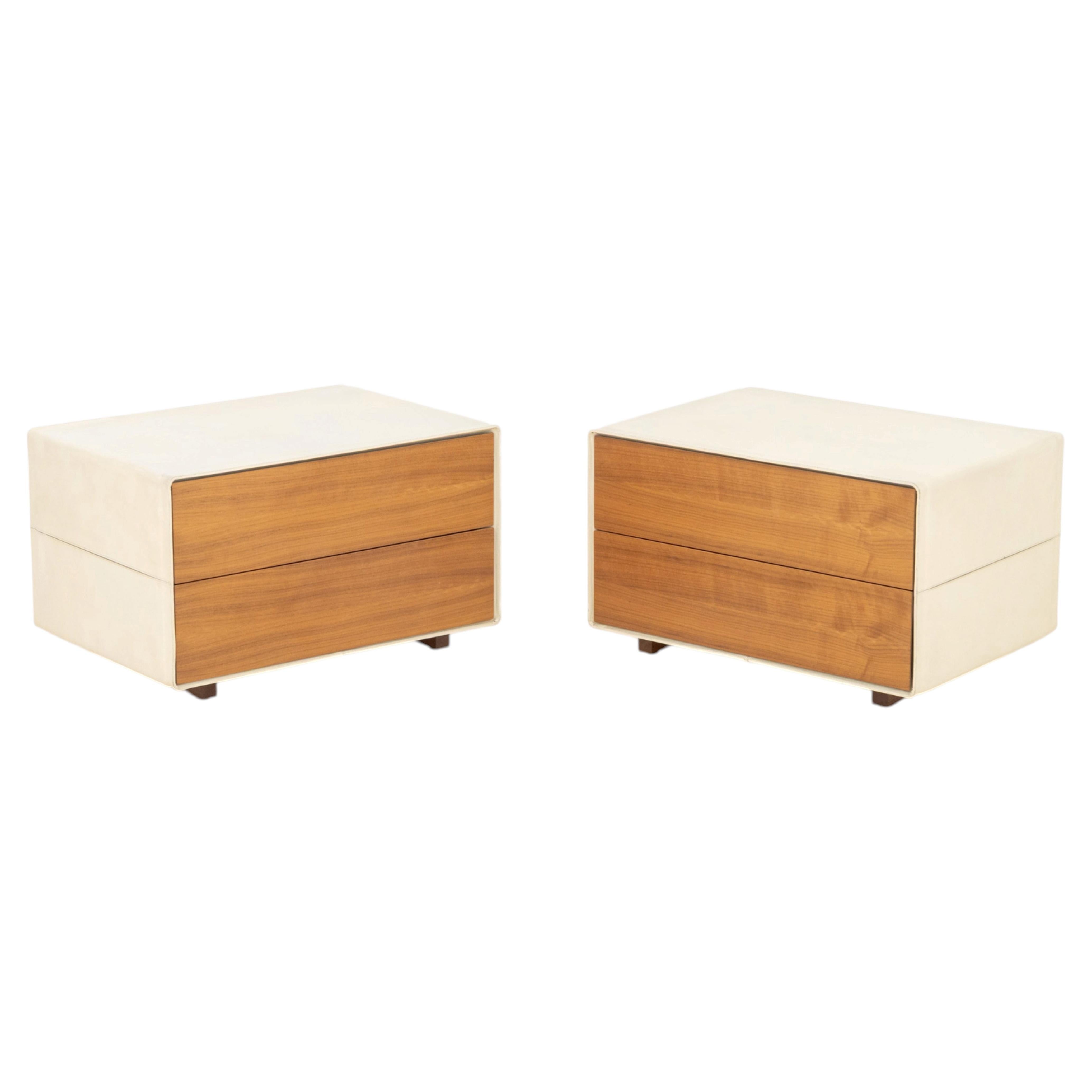 Pair of Poltrona Frau Leather Wrapped Nightstands or End Tables, Italy For Sale