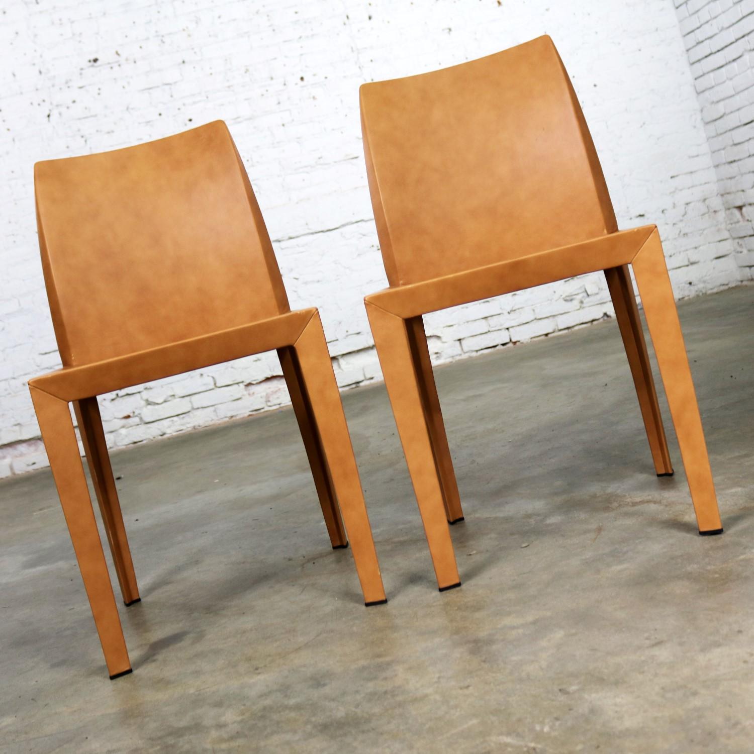 Modern Pair of Poltrona Frau Lola Dining Side Chairs by Pierluigi Cerri Cognac Leather