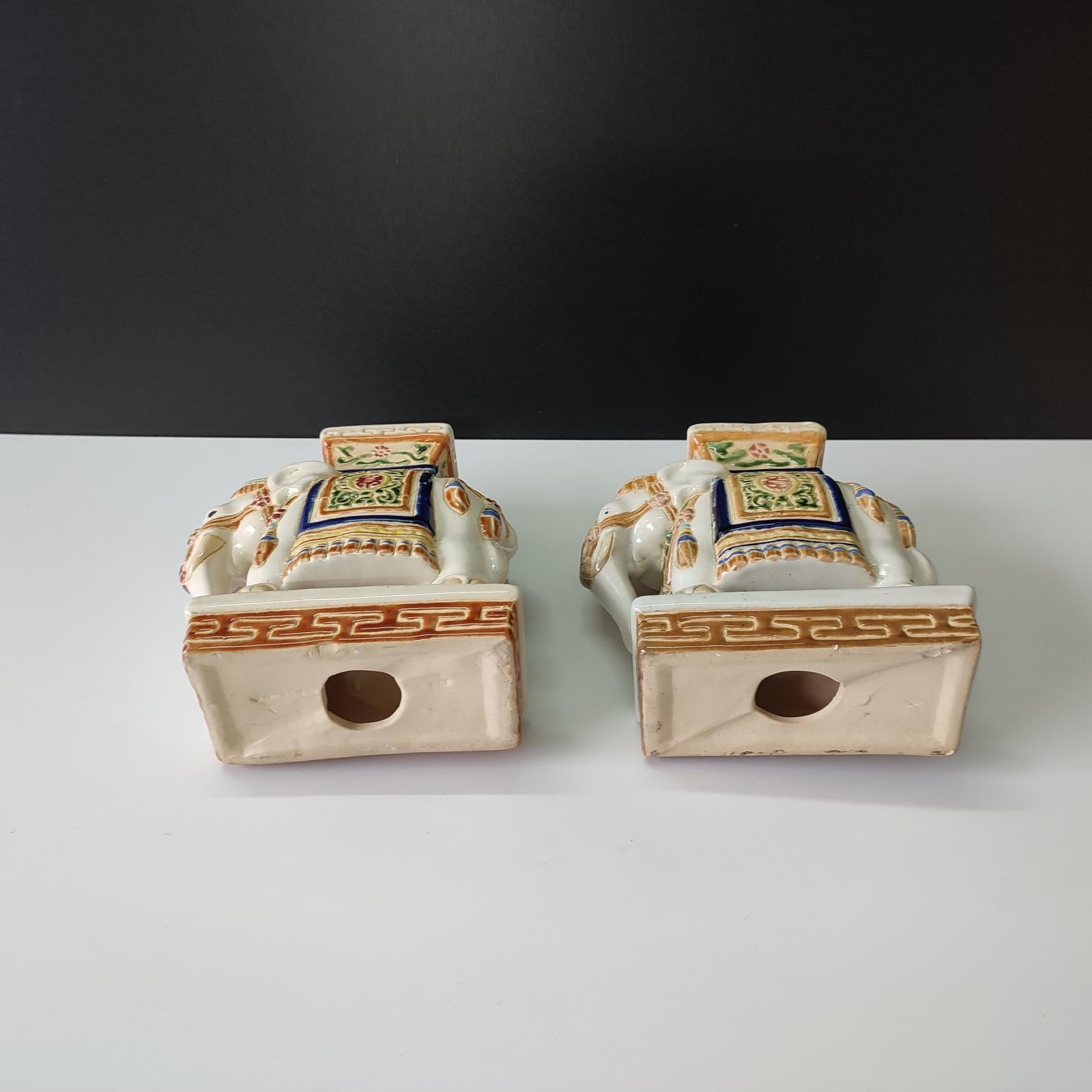 Paar polychrome Elefanten-Pflanzgefäßhalter aus Keramik, Buchstützen, Mitte des 20. Jahrhunderts im Angebot 2