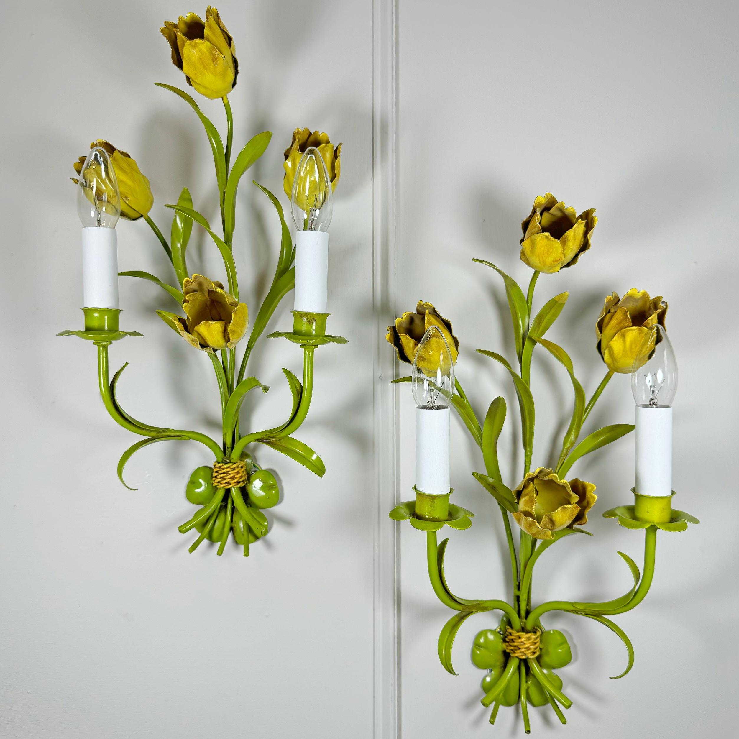 Belle Époque Pair of Polychrome Painted Tulip Tole Wall Lights For Sale