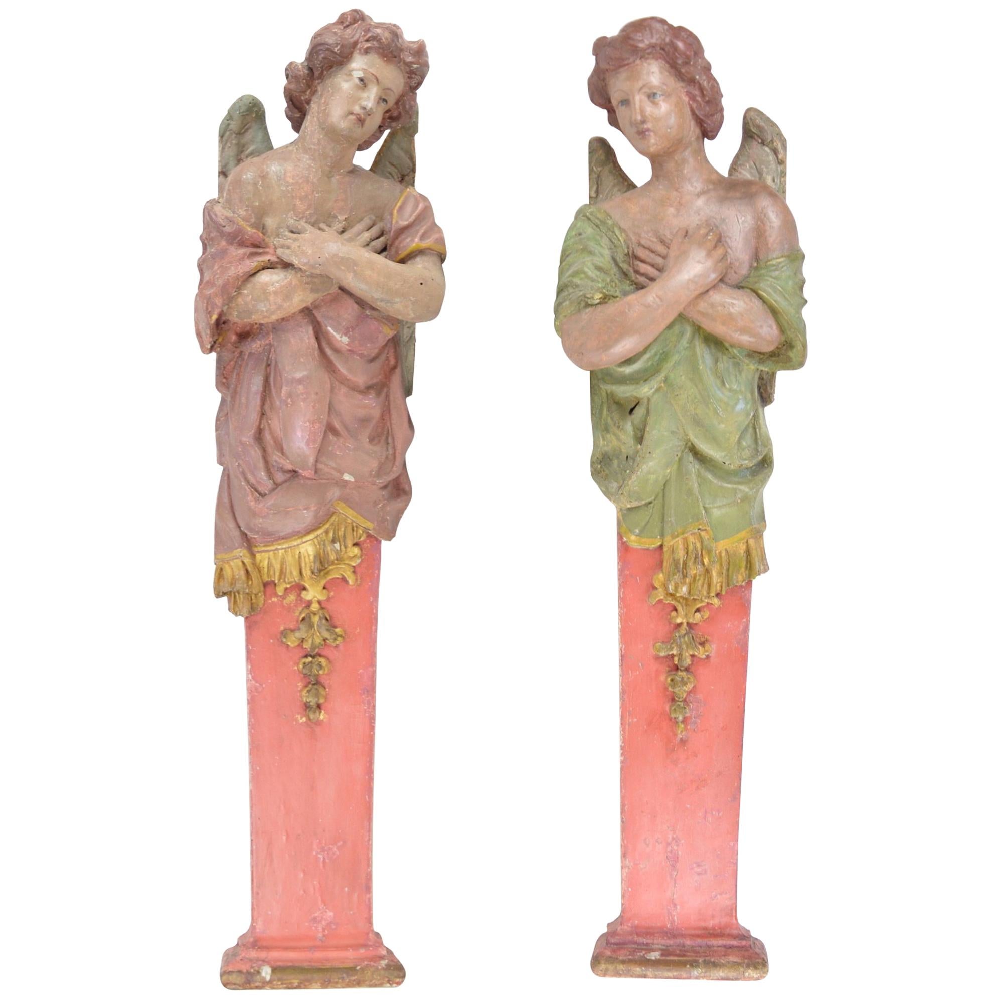 Pair of Polychrome Wooden 17th-18th Century Angel Sculptures Flemish School