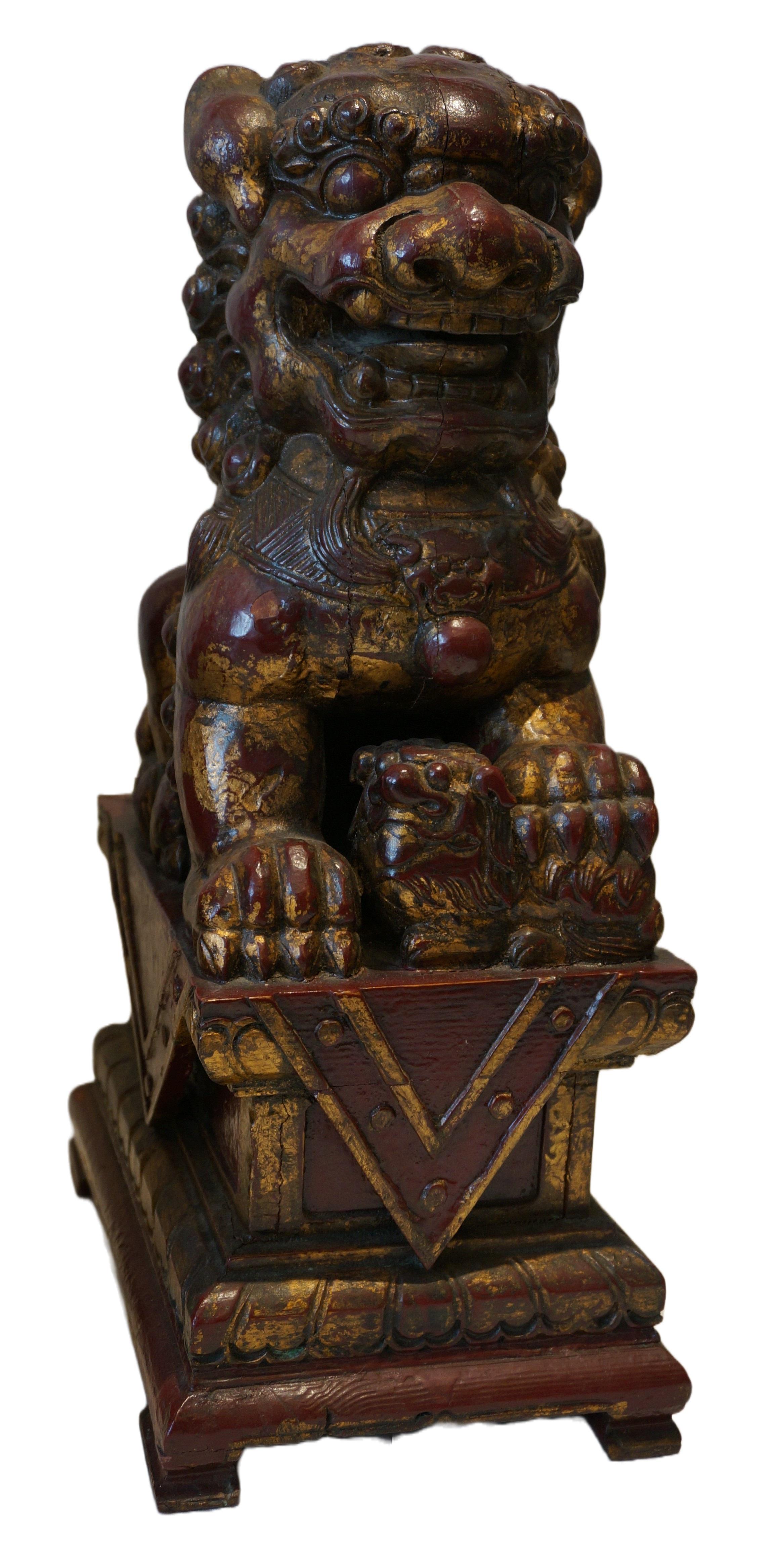 Wood Pair of polychrome wooden Foodogs, Qilin, China 19th century