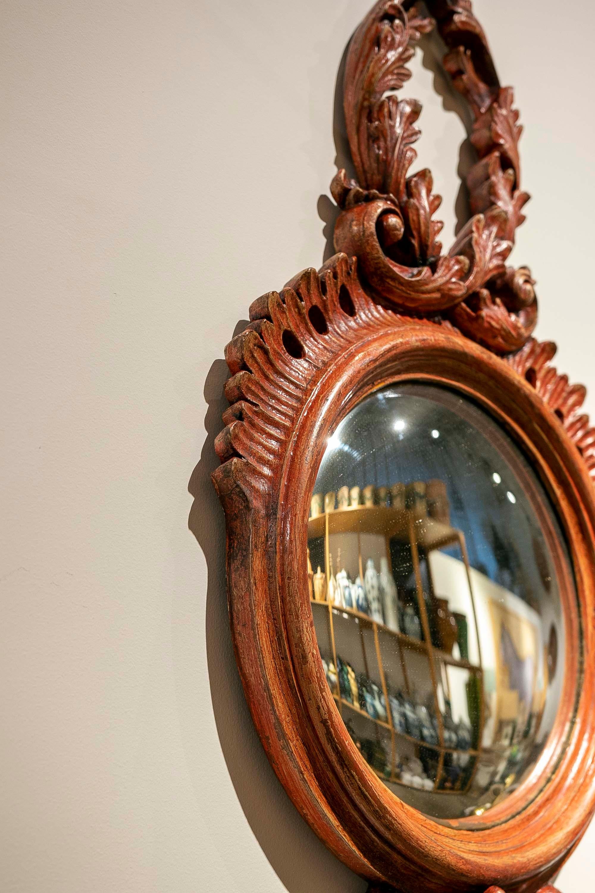 20th Century Pair of Polychromed Rounds Wall Mirrors in Shades of Red For Sale