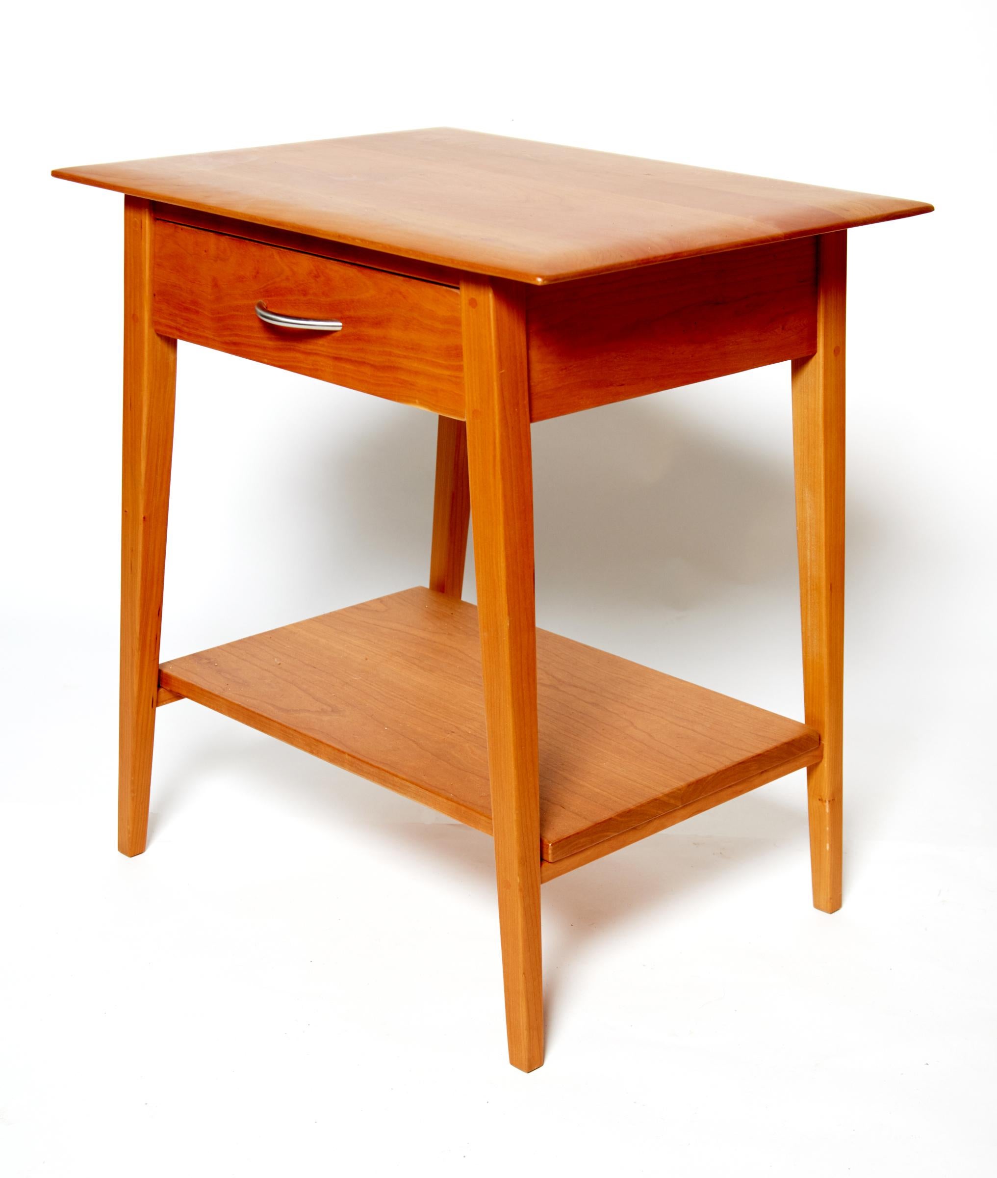 Pair of Pompanoosuc Mills Cherry End Tables, Handcrafted in Vermont In Good Condition In Plymouth, MA