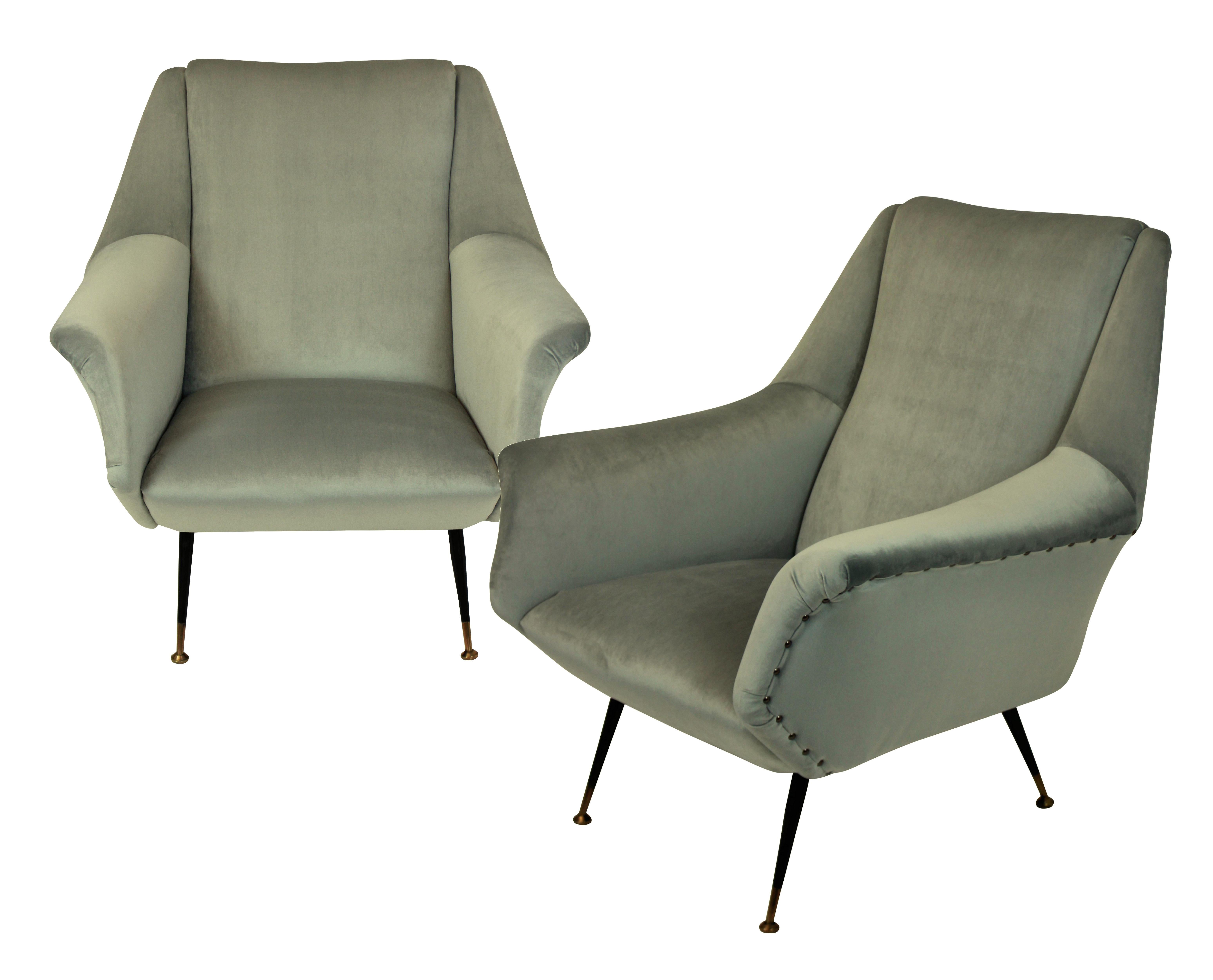 Pair of Ponti Style Midcentury Armchairs In Good Condition In London, GB