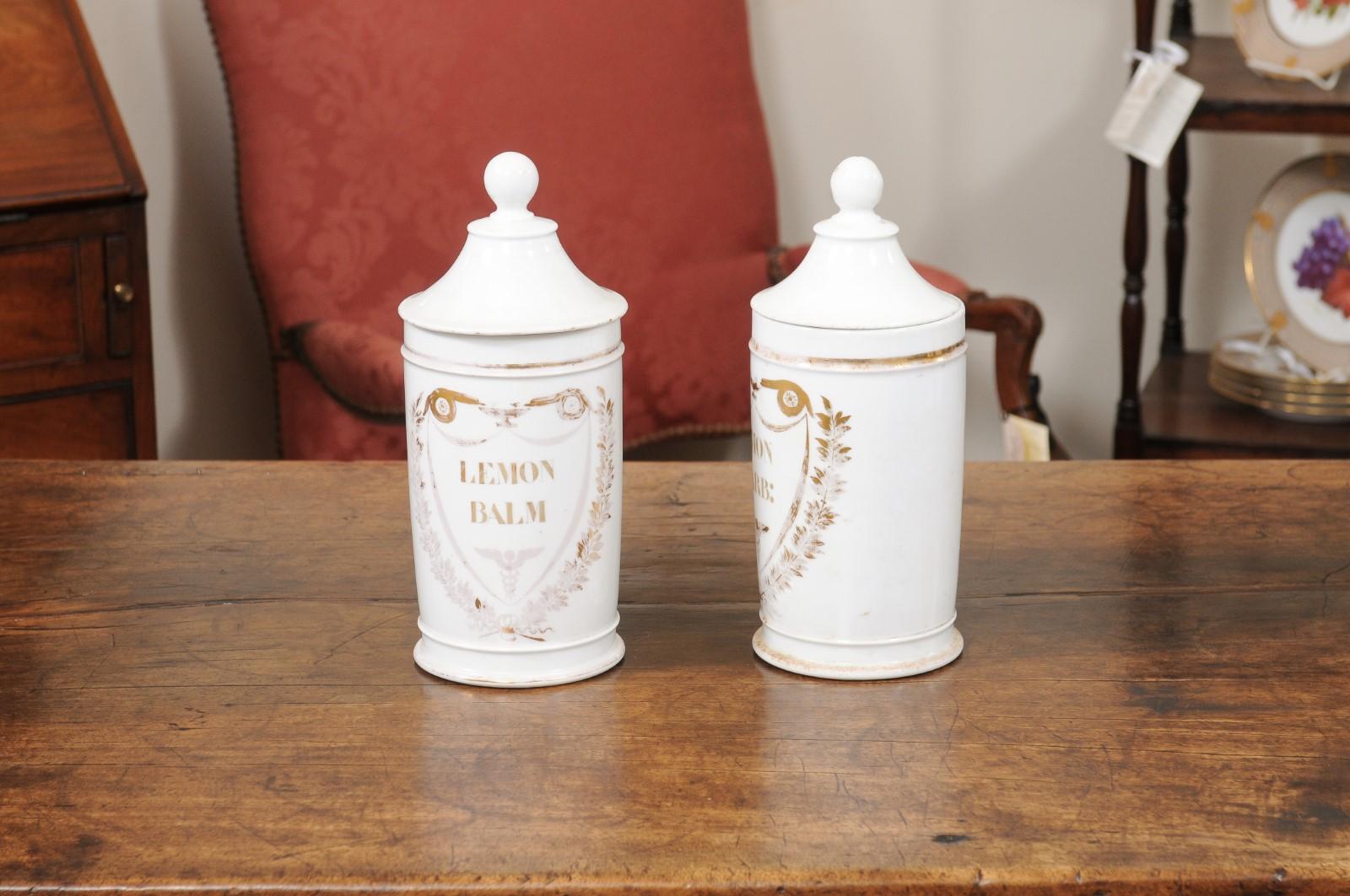 Pair of Porcelain Apothecary Jars with Lids and Gilt Detail, English ca. 1900 For Sale 8