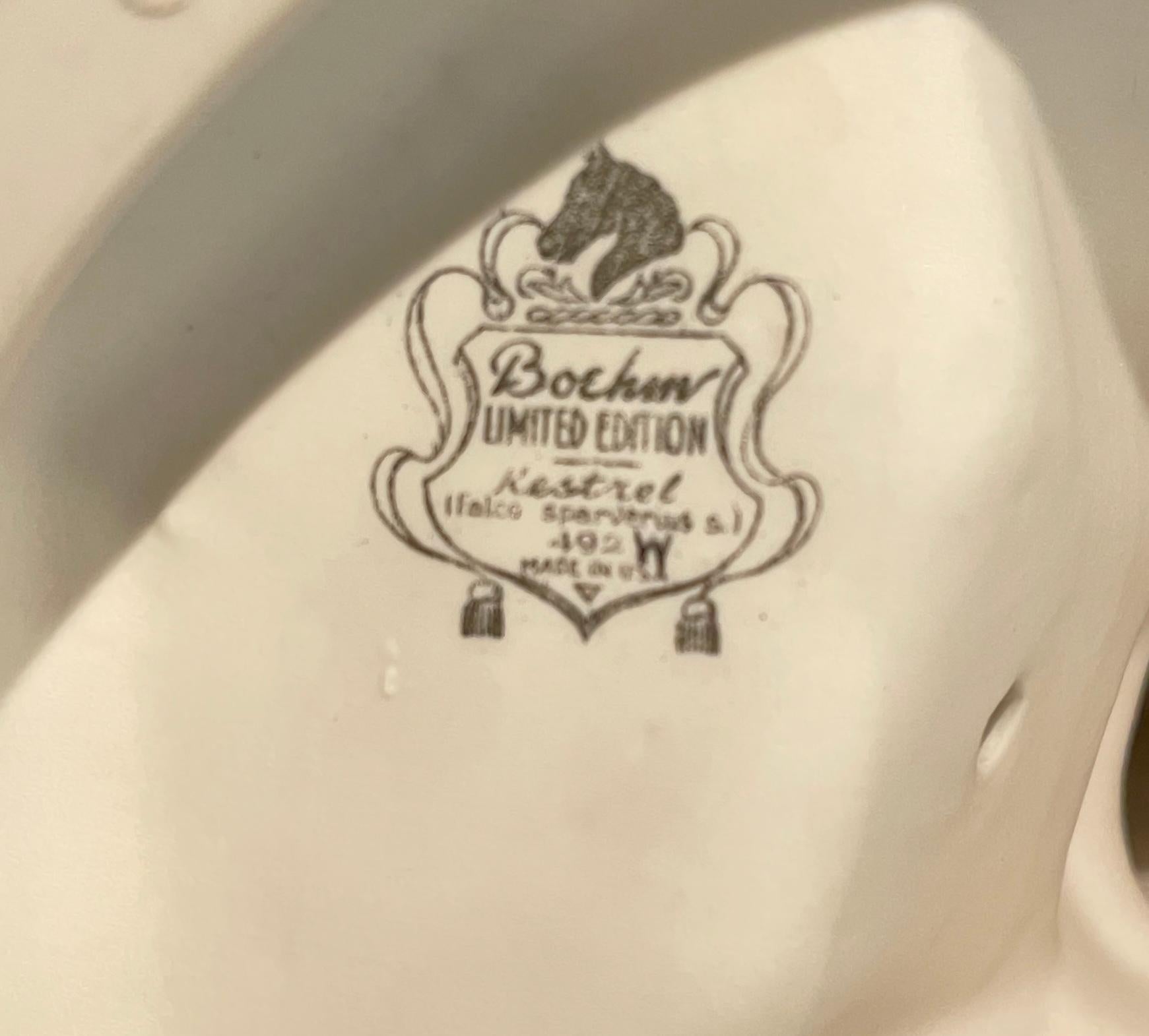 Paire d'oiseaux de préie en porcelaine de Boehm, édition limitée en vente 4