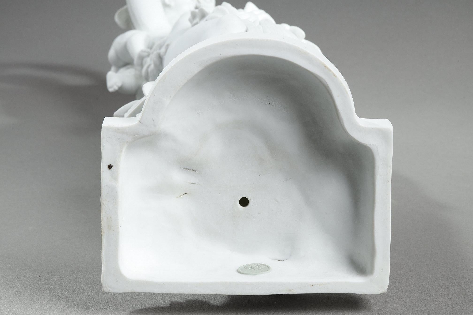 Coppia di sculture in biscuit di porcellana, dopo Carrier-Belleuse in vendita 9