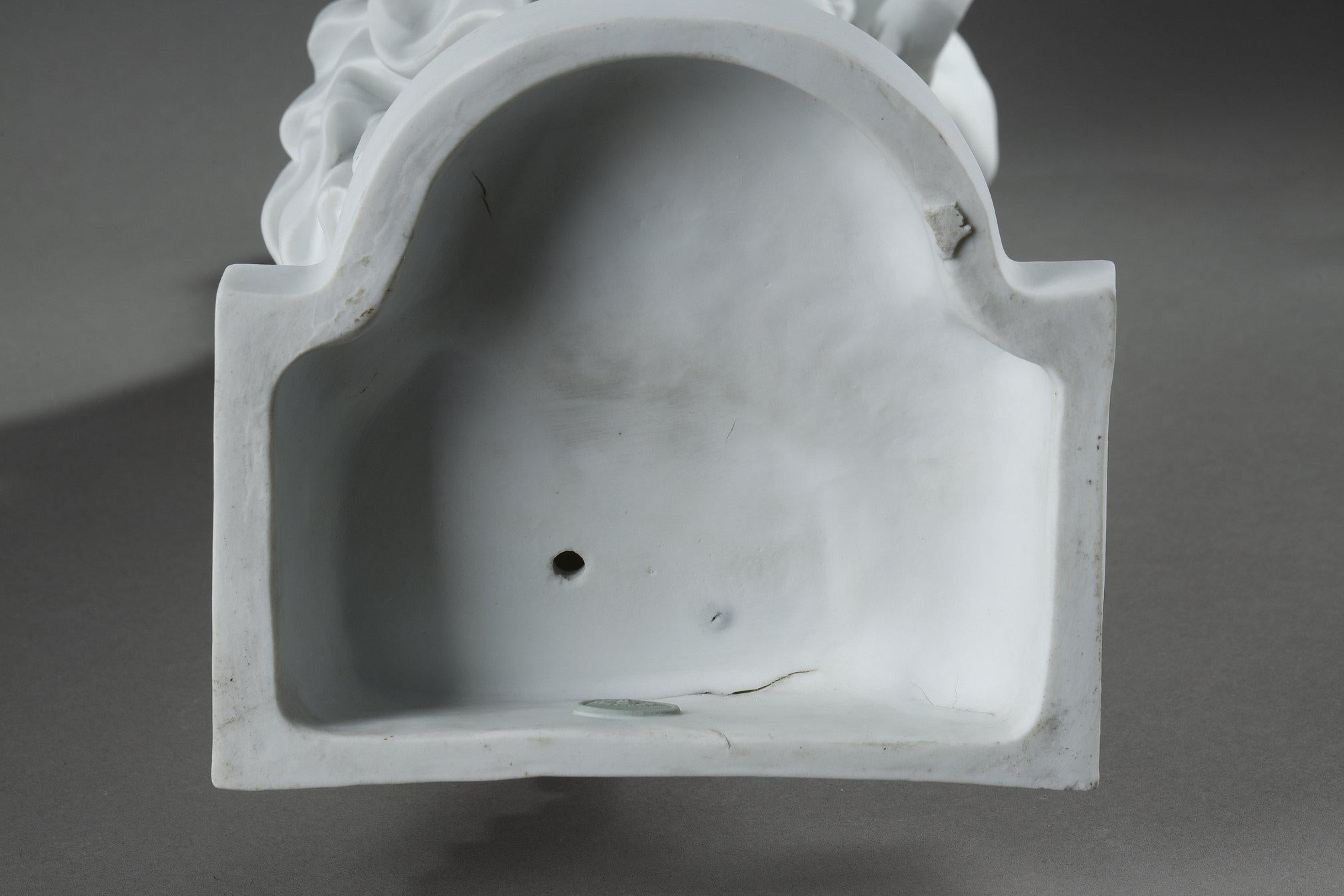 Coppia di sculture in biscuit di porcellana, dopo Carrier-Belleuse in vendita 10