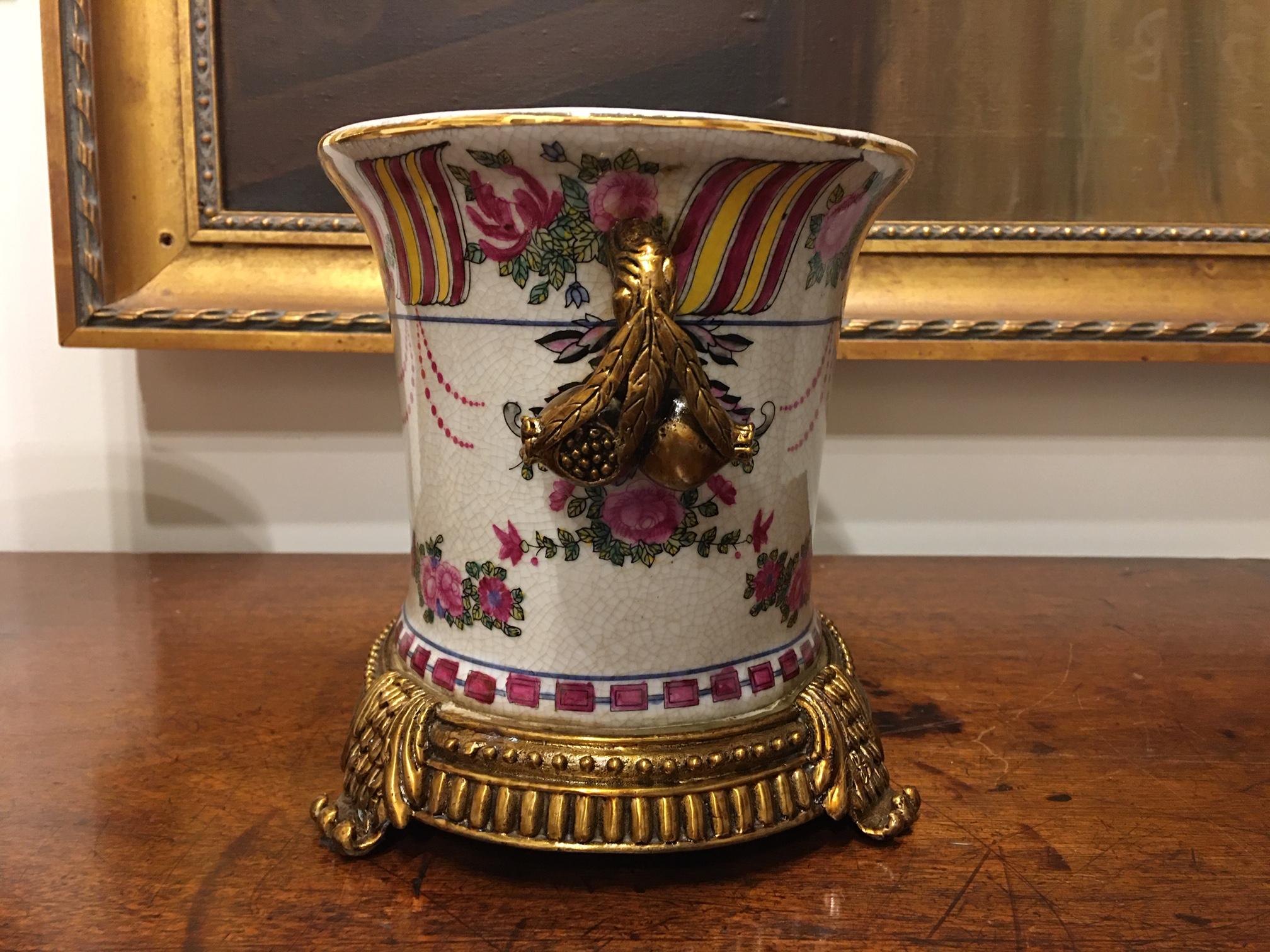 Pair of Porcelain Cache Pots or Jardinières with a Floral Motif, 20th Century 1