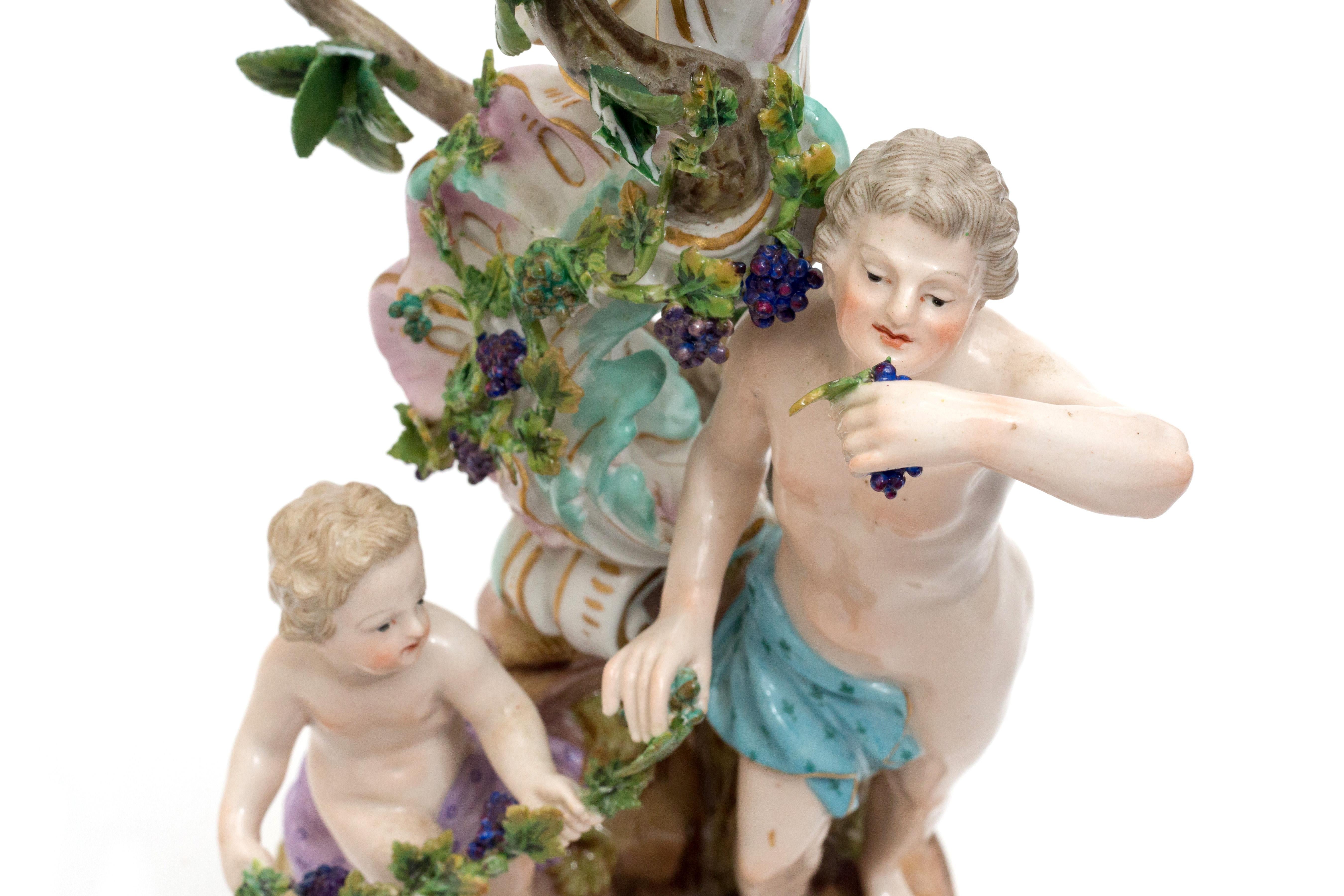Paire de candélabres en porcelaine en vente 4