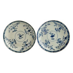 Antique Pair of Porcelain Chinese Export Plates, Blue and White Flowers, Kangxi, ca 1730