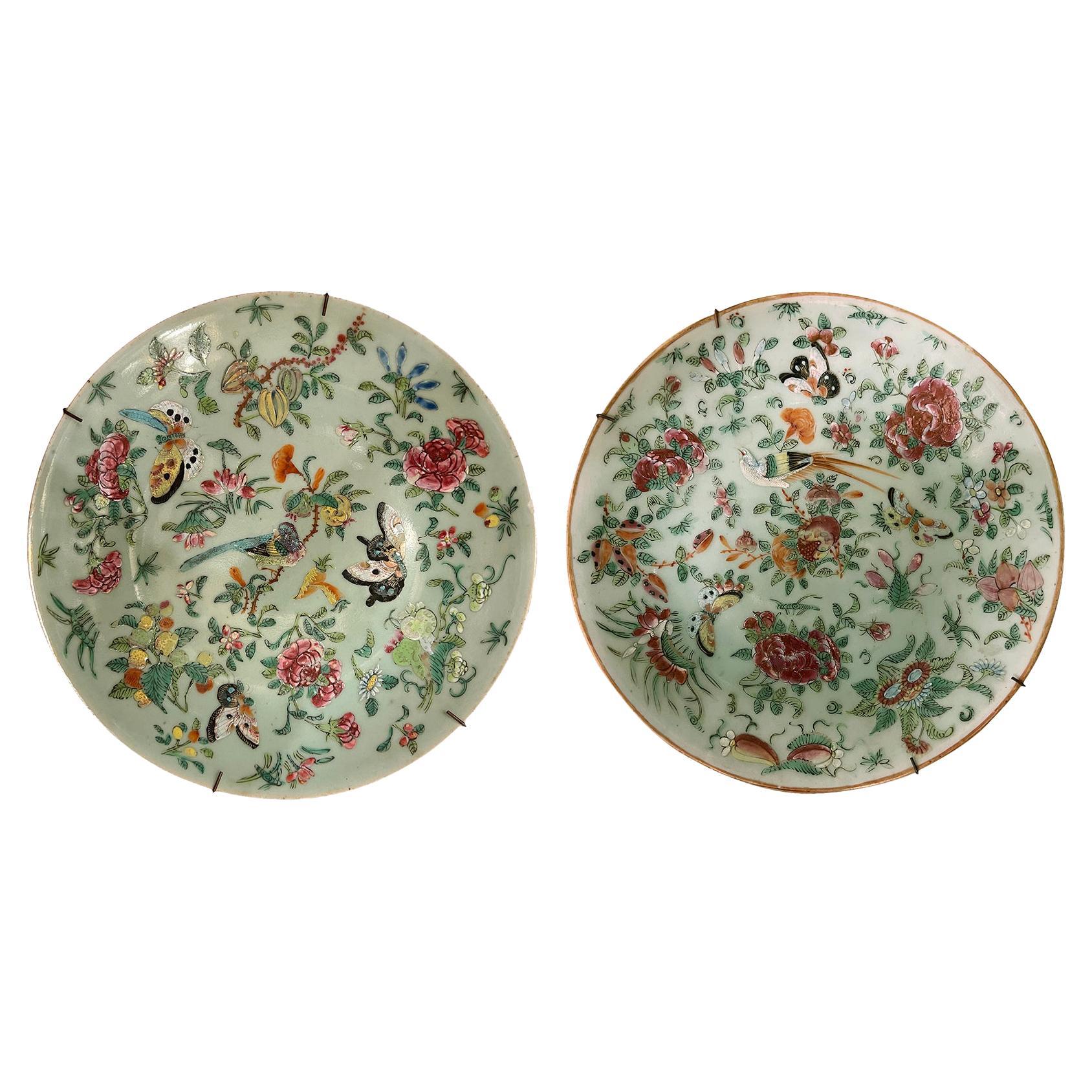 Pair of Porcelain Hand-Painted Decorative Plates For Sale