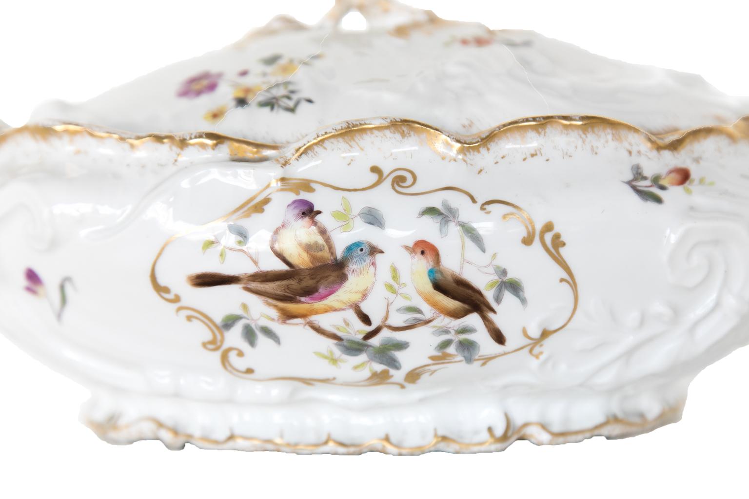 Coppia di zuppiere in porcellana di Limoges 12