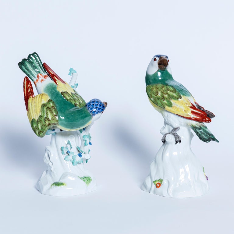 Pair of porcelain parrots signed Meissen. Germany, early 20th century.