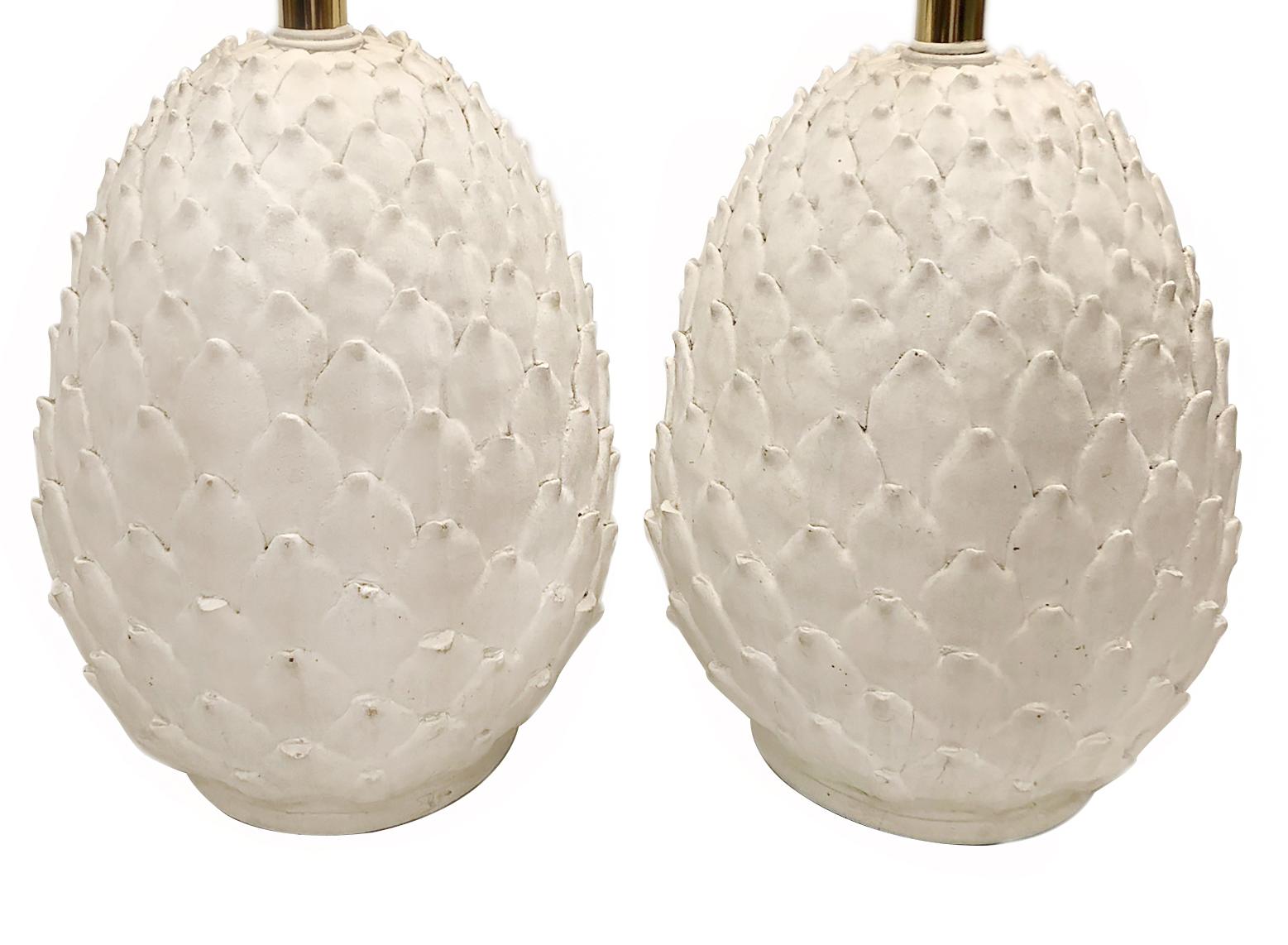 Pair of circa 1930s Italian pineapple-shaped white matte-glazed porcelain table lamps.

Measurements:
Height of body 12