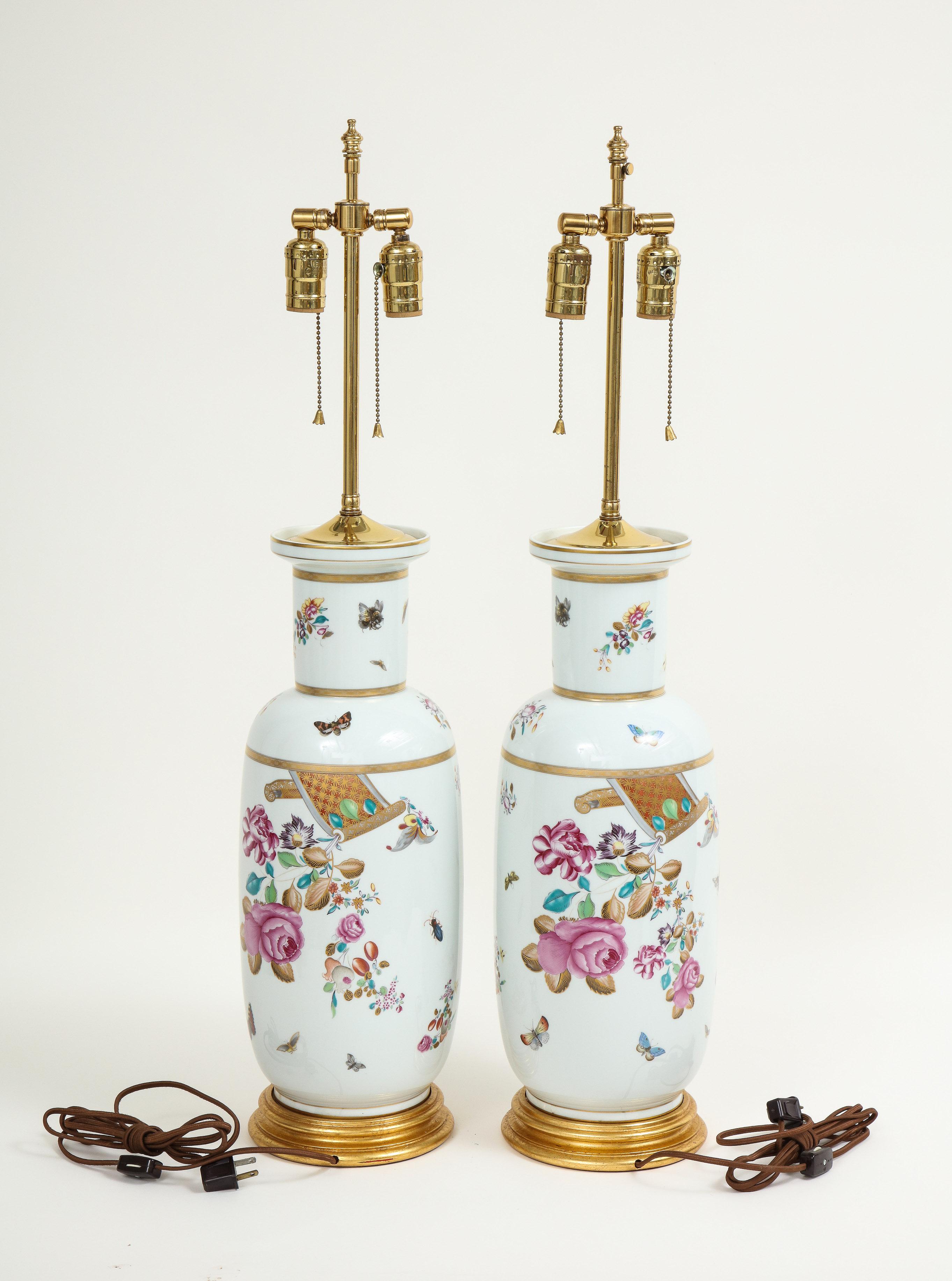 Pair of Porcelain Polychrome and Gilt Rouleau Vase Lamps For Sale 1