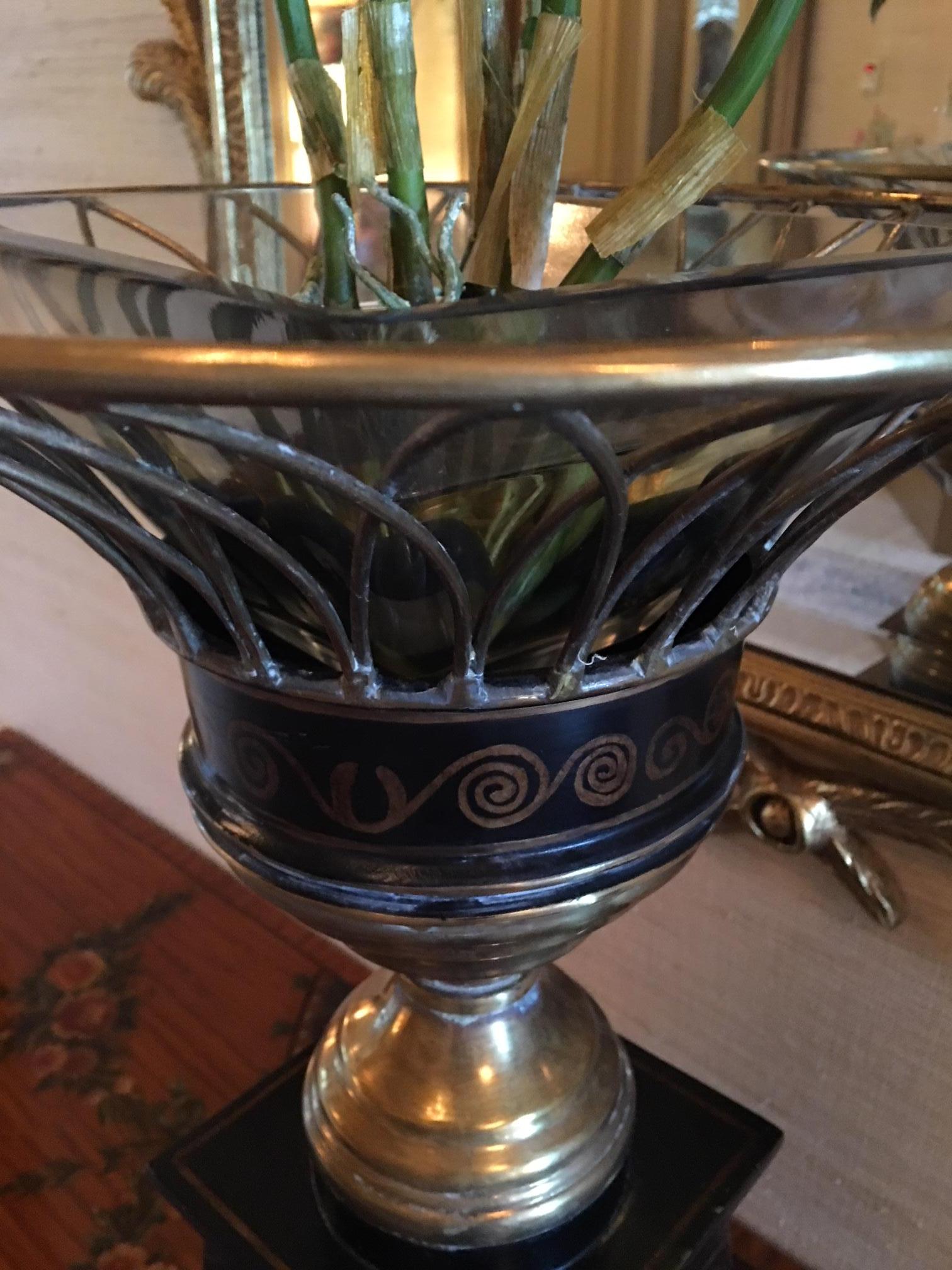 Pair of Reticulated Brass Urns on Bases by Maitland Smith, 20th Century In Good Condition In Savannah, GA