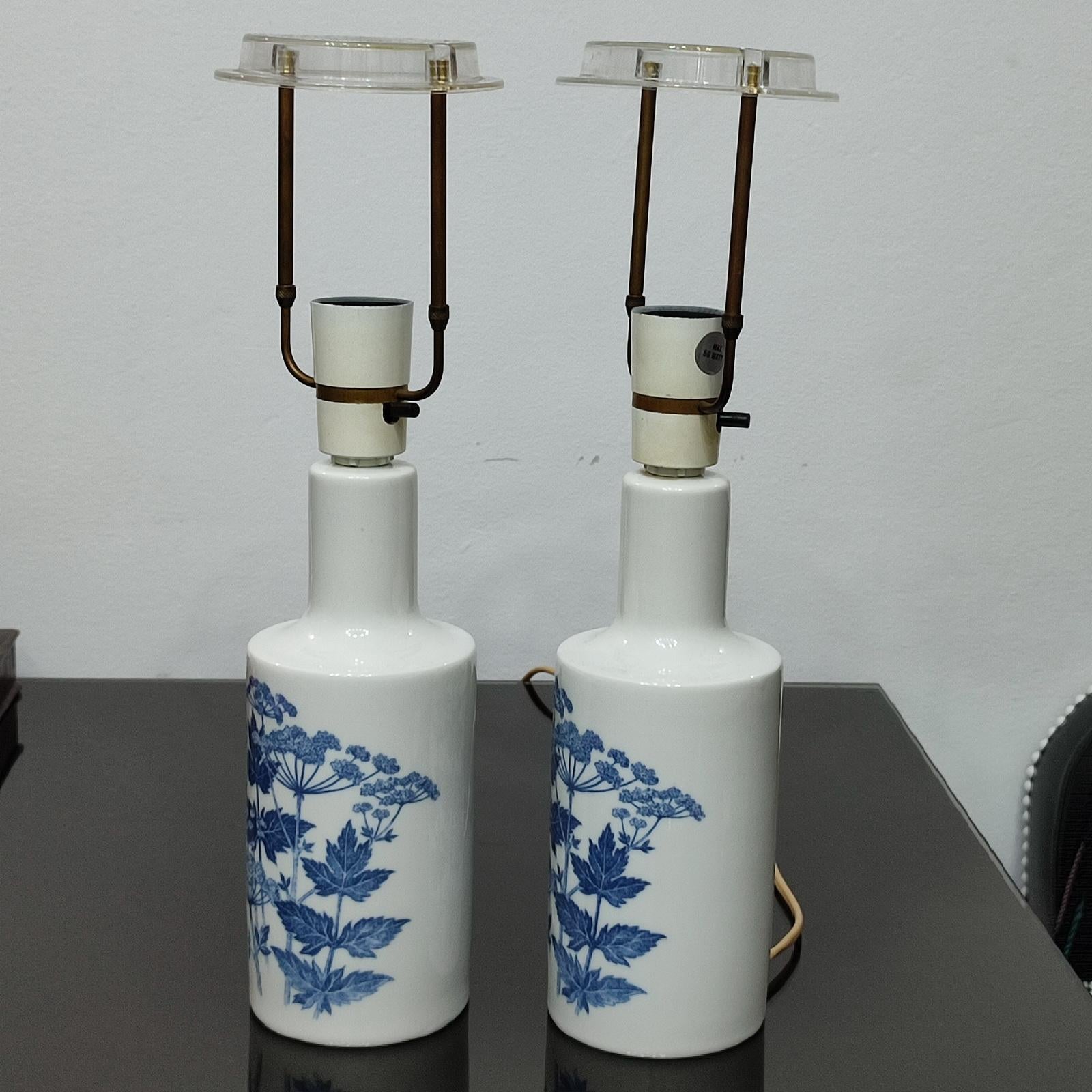 Paire de lampes de table en porcelaine par Fog and Morup pour Royal Copenhagen, Danemark années 1960 en vente 3