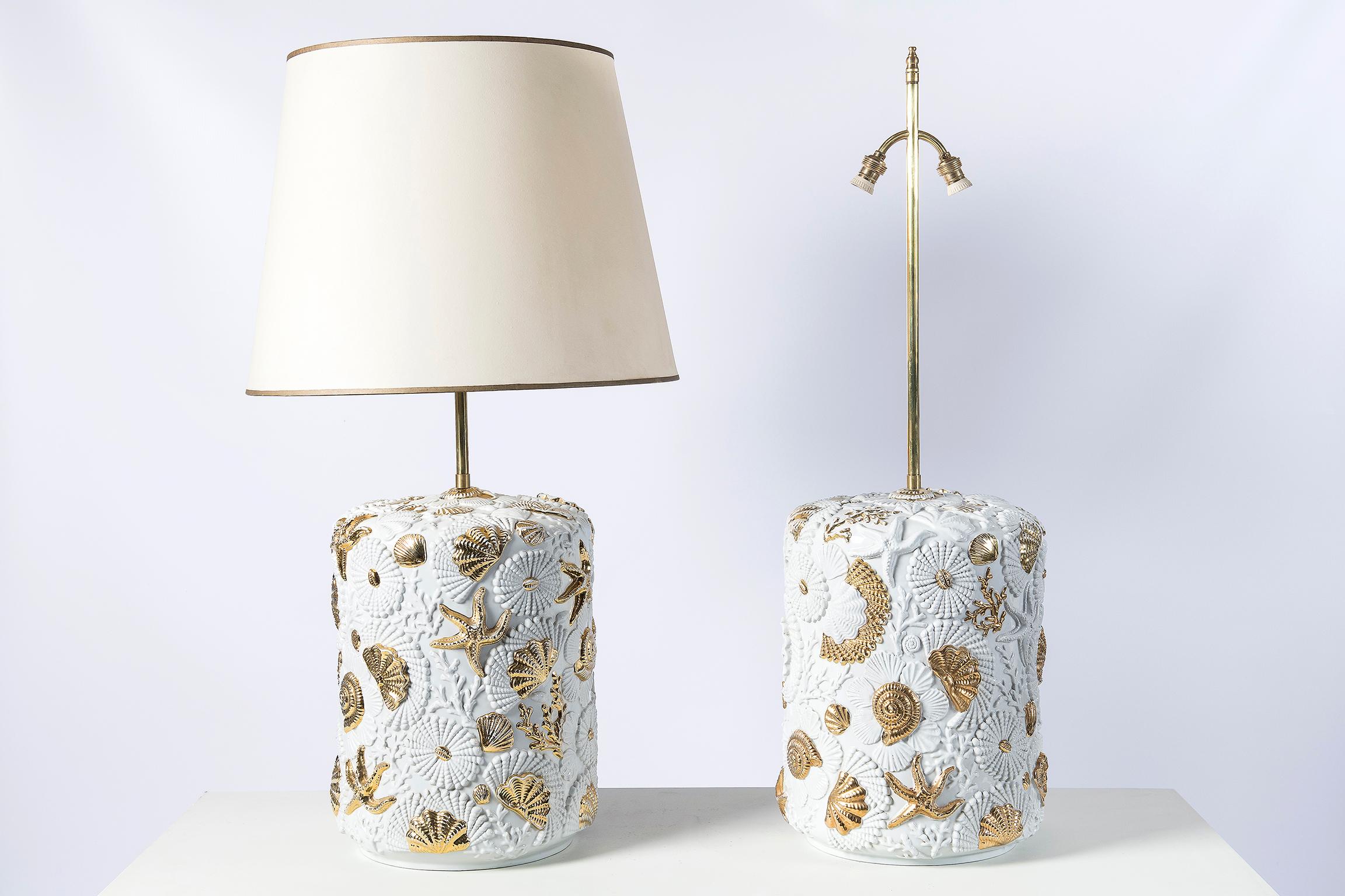 Paire de lampes de table en porcelaine. Fabrication de Porcellane San Marco, Italie, vers 1990.