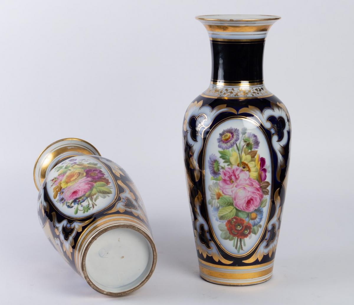 Pair of Porcelain Vases from Paris, 19th Century, Napoleon III  5