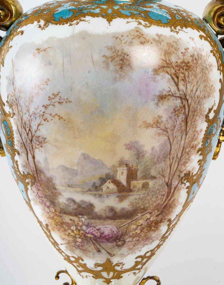 Pair of Porcelain Vases, Late 19th Century 4